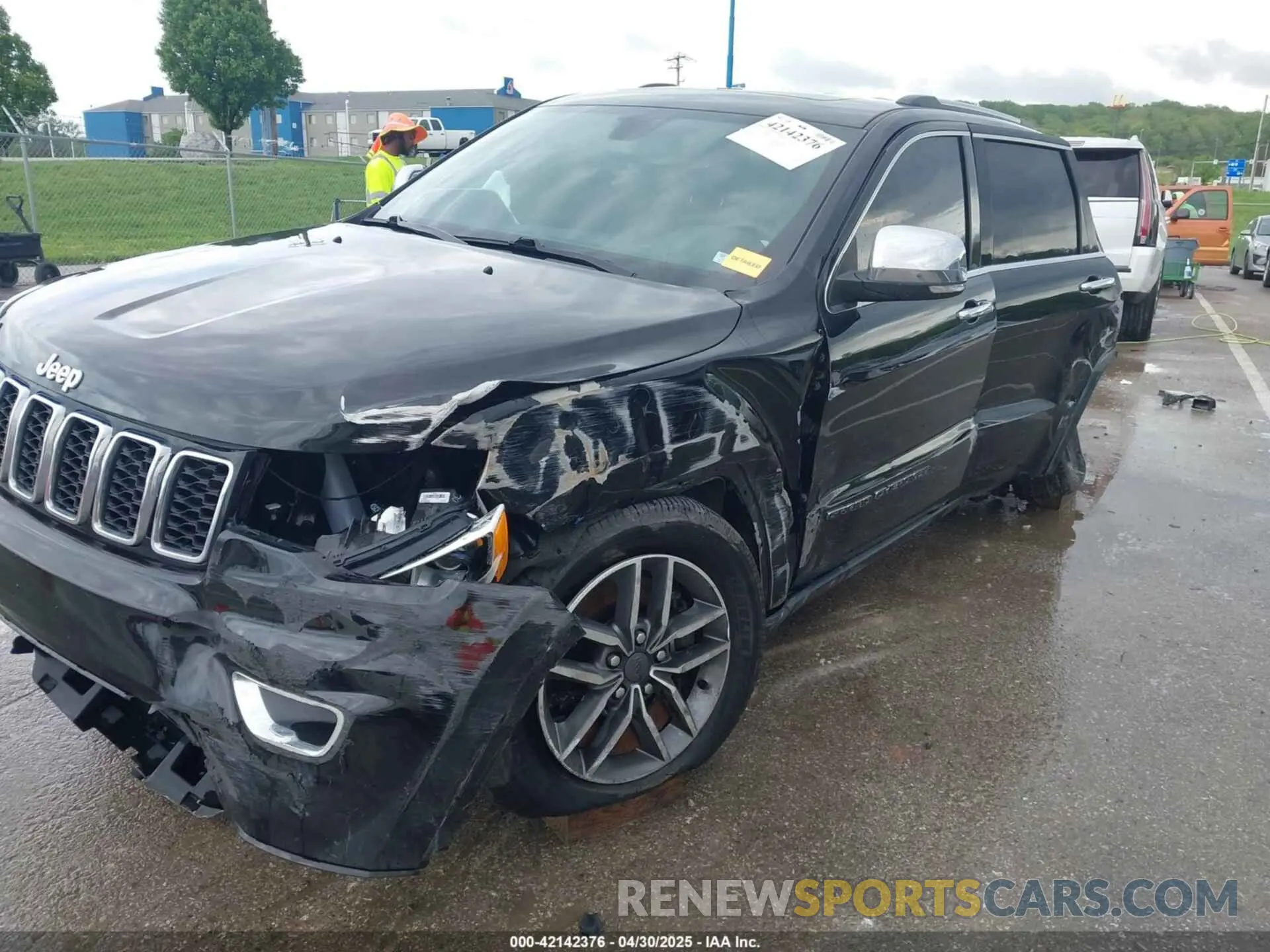 6 Photograph of a damaged car 1C4RJFBG2MC776068 JEEP GRAND CHEROKEE 2021