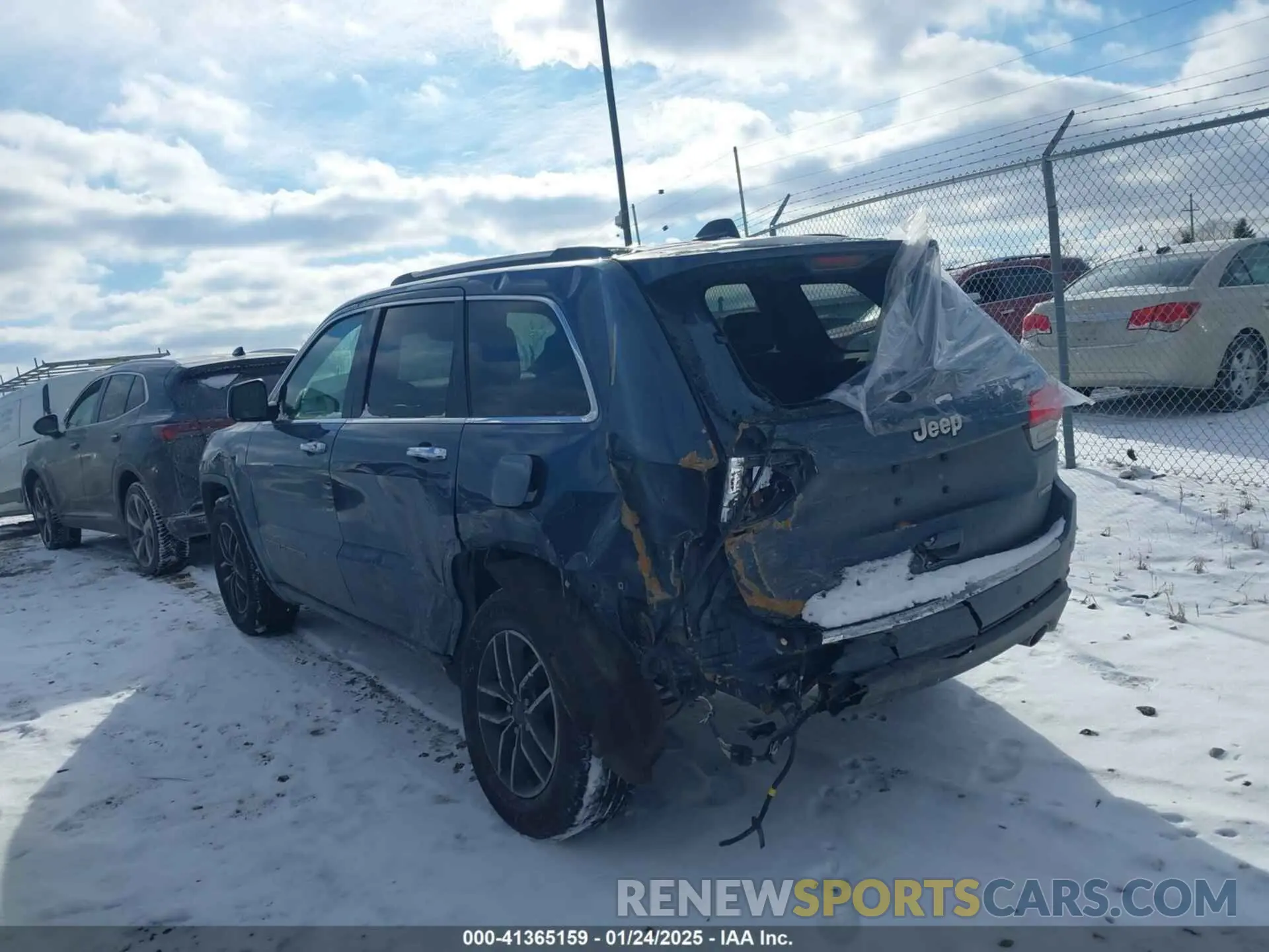 3 Photograph of a damaged car 1C4RJFBG2MC780783 JEEP GRAND CHEROKEE 2021