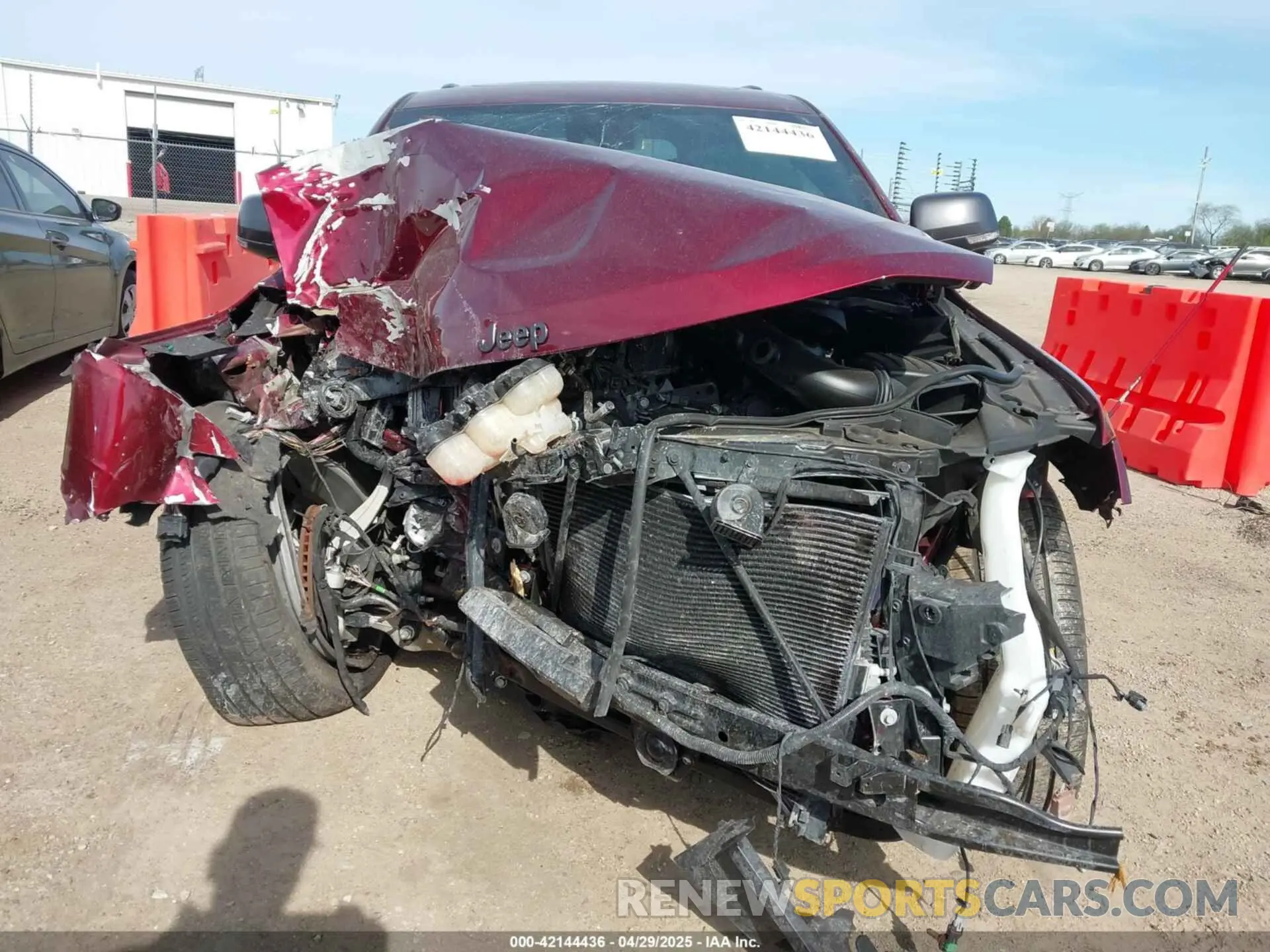13 Photograph of a damaged car 1C4RJFBG2MC858107 JEEP GRAND CHEROKEE 2021