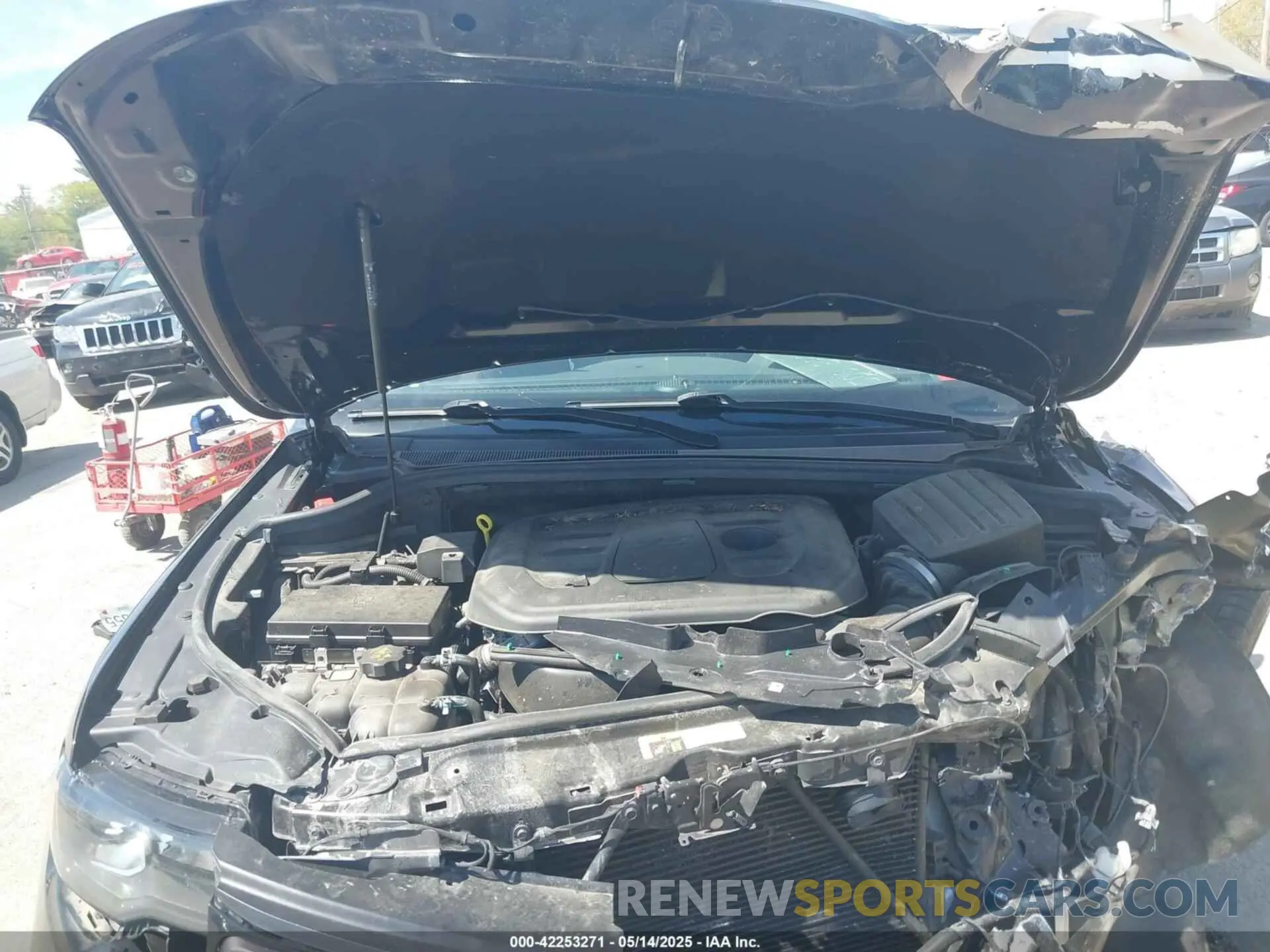 10 Photograph of a damaged car 1C4RJFBG3MC559693 JEEP GRAND CHEROKEE 2021