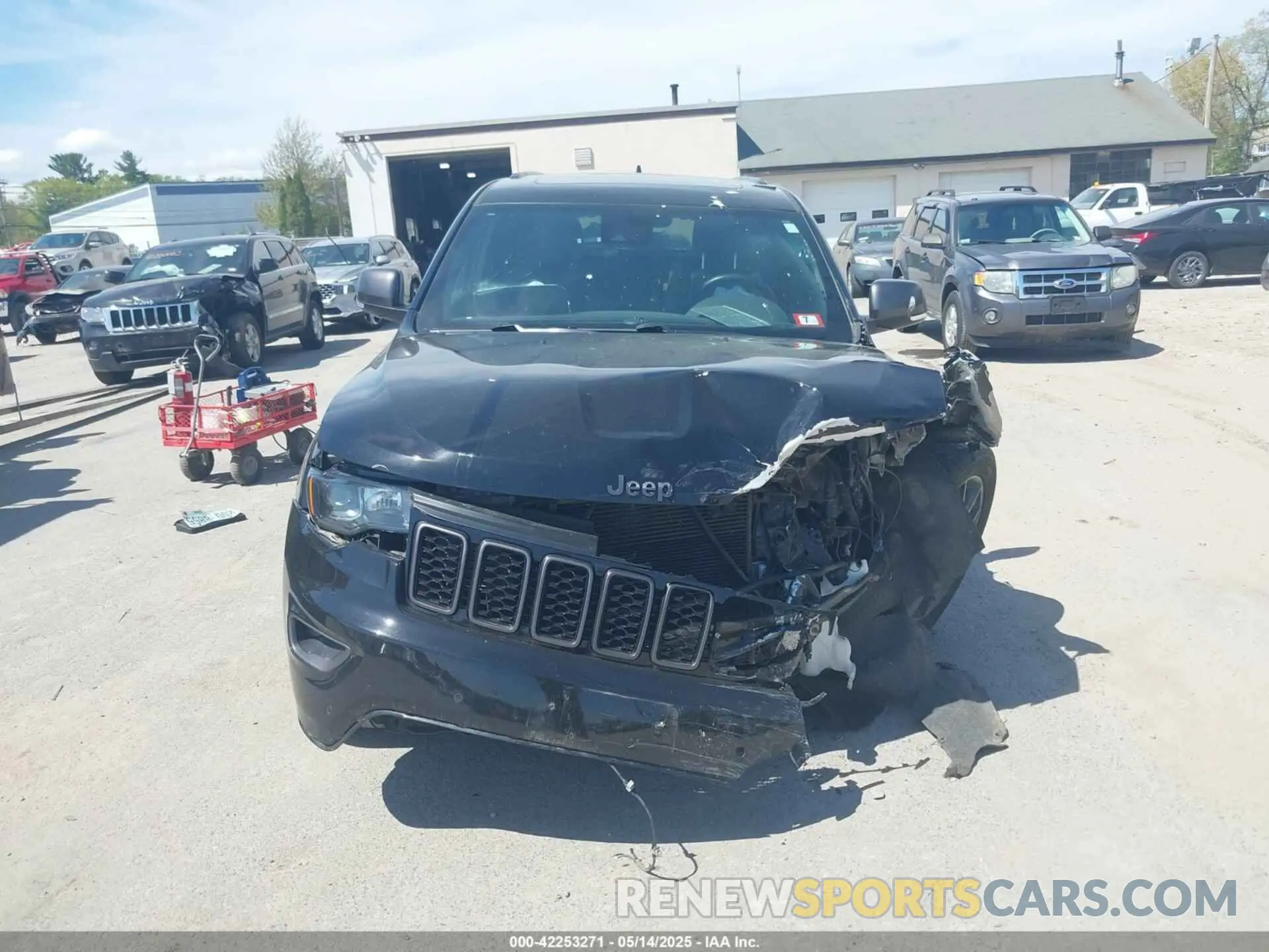 12 Photograph of a damaged car 1C4RJFBG3MC559693 JEEP GRAND CHEROKEE 2021
