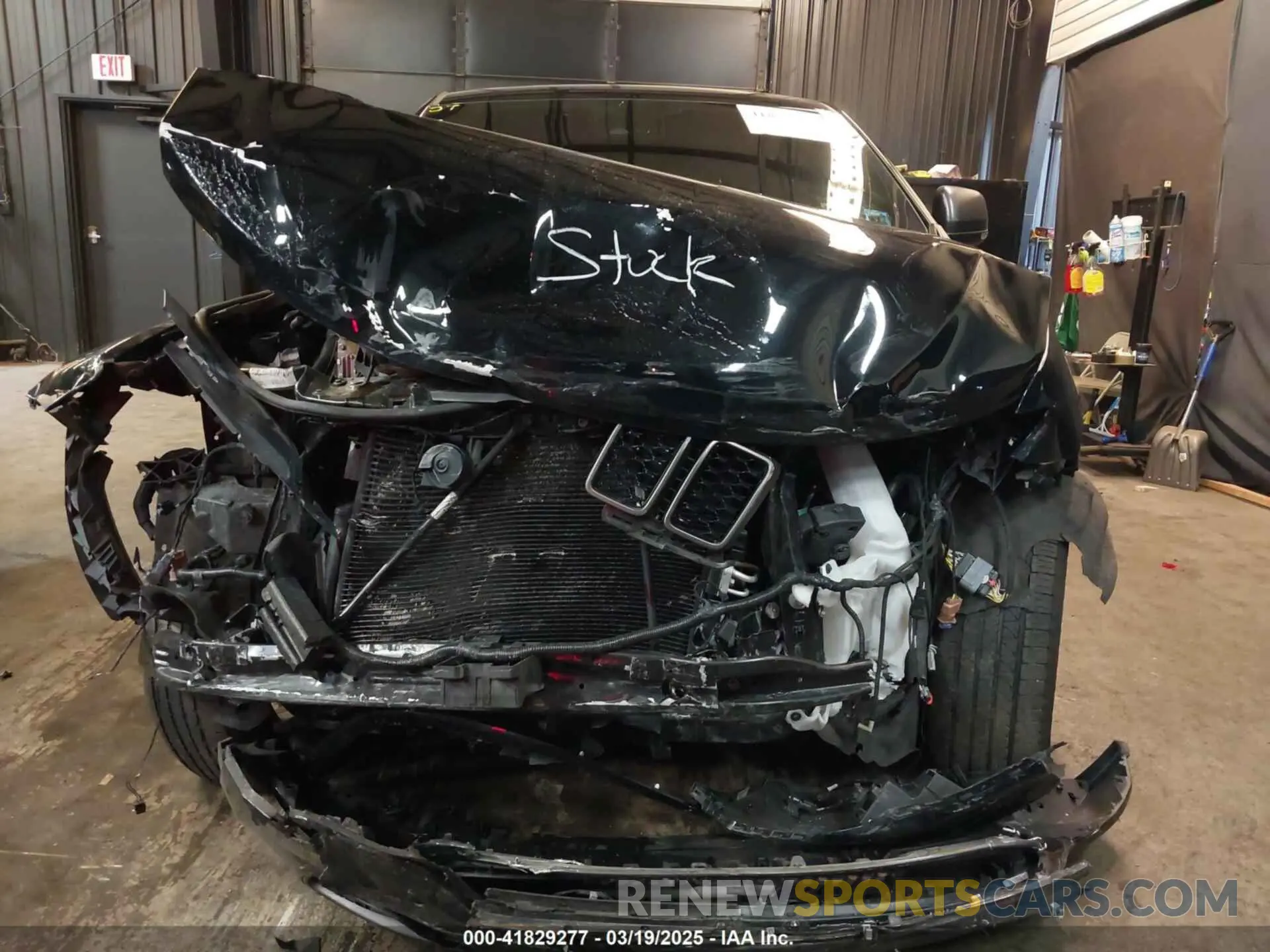 6 Photograph of a damaged car 1C4RJFBG3MC562643 JEEP GRAND CHEROKEE 2021
