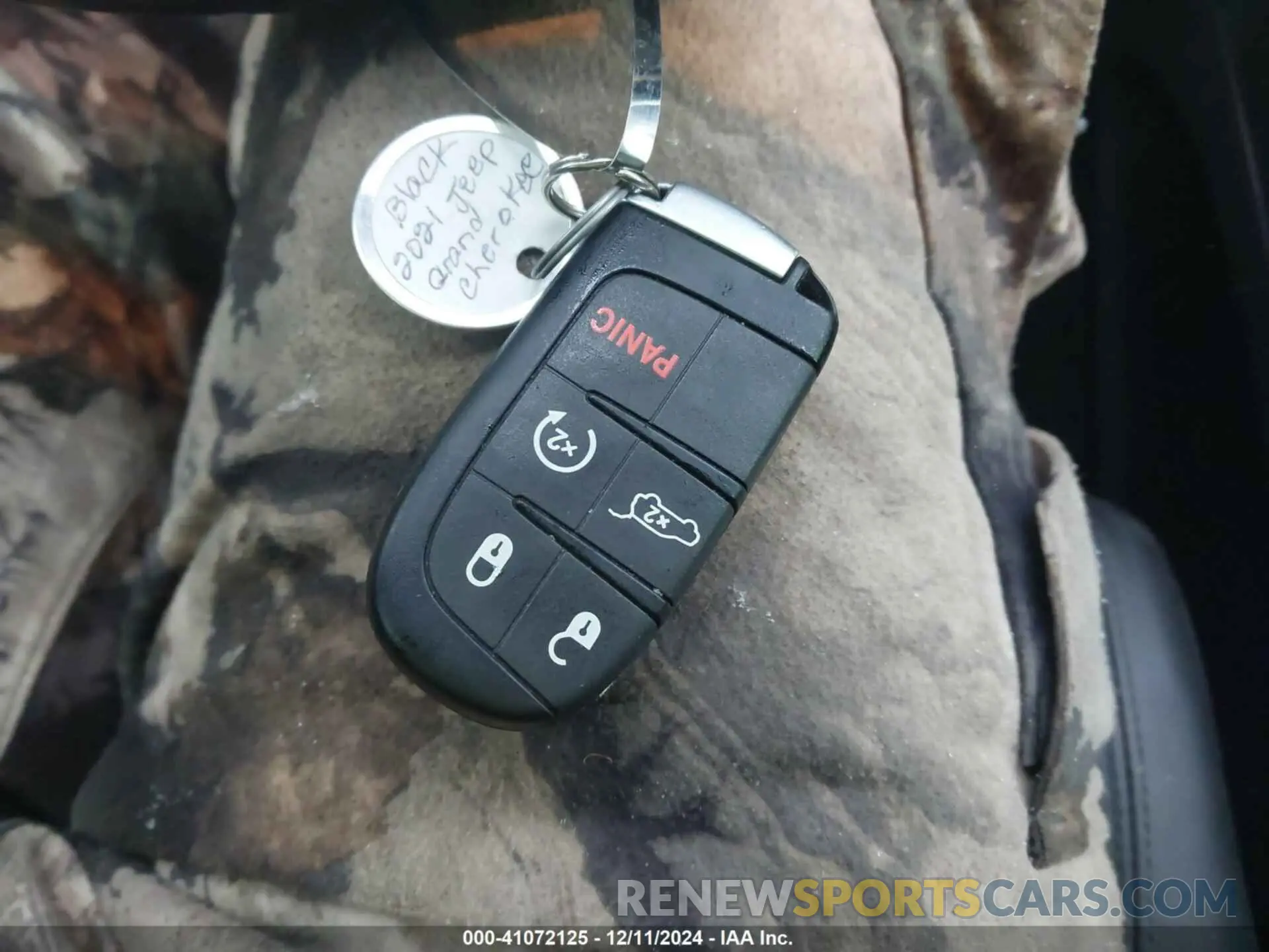 11 Photograph of a damaged car 1C4RJFBG4MC510082 JEEP GRAND CHEROKEE 2021