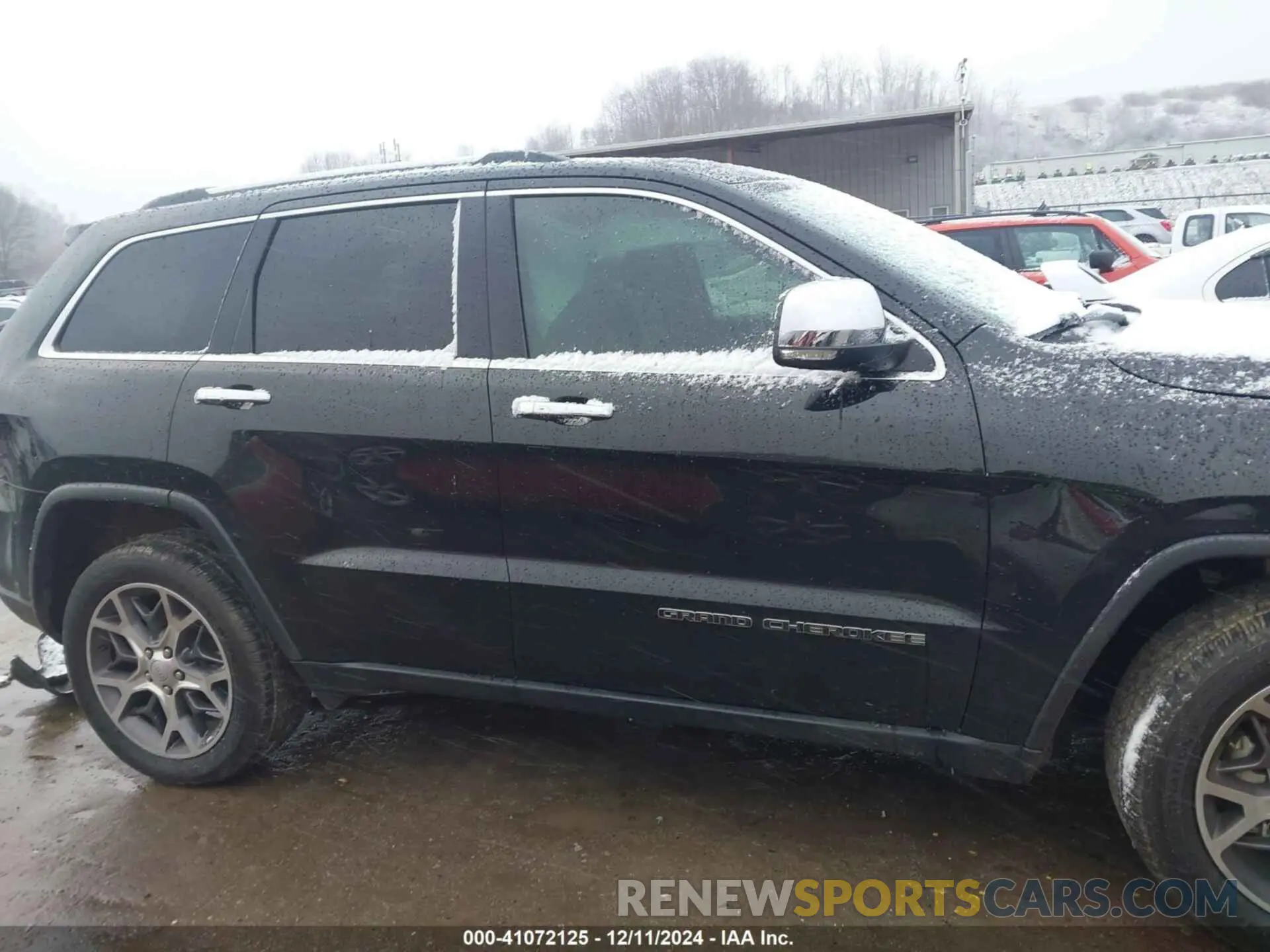 14 Photograph of a damaged car 1C4RJFBG4MC510082 JEEP GRAND CHEROKEE 2021