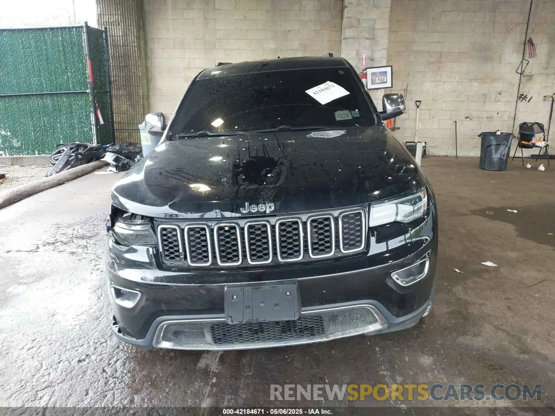13 Photograph of a damaged car 1C4RJFBG4MC532471 JEEP GRAND CHEROKEE 2021