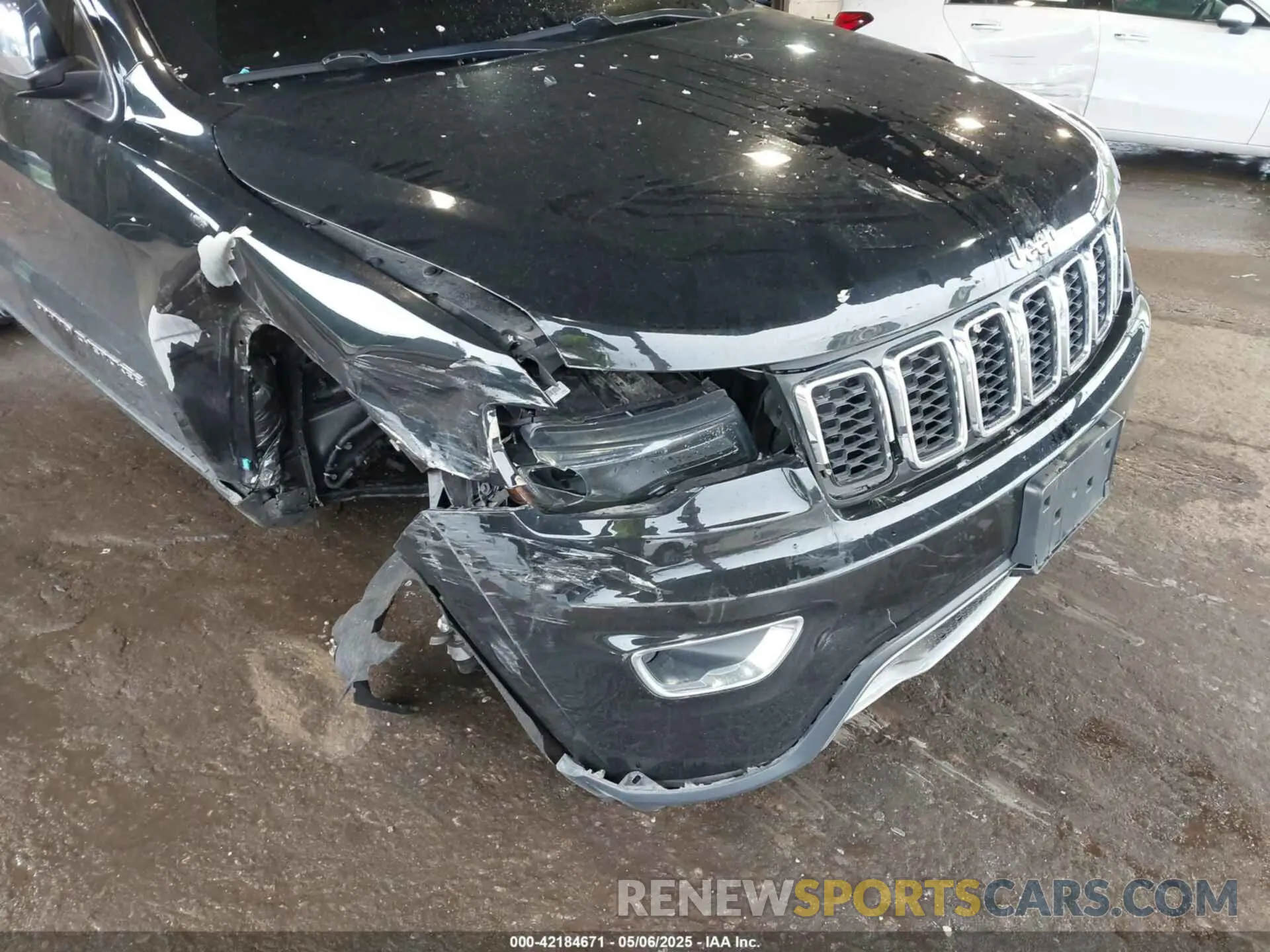 6 Photograph of a damaged car 1C4RJFBG4MC532471 JEEP GRAND CHEROKEE 2021