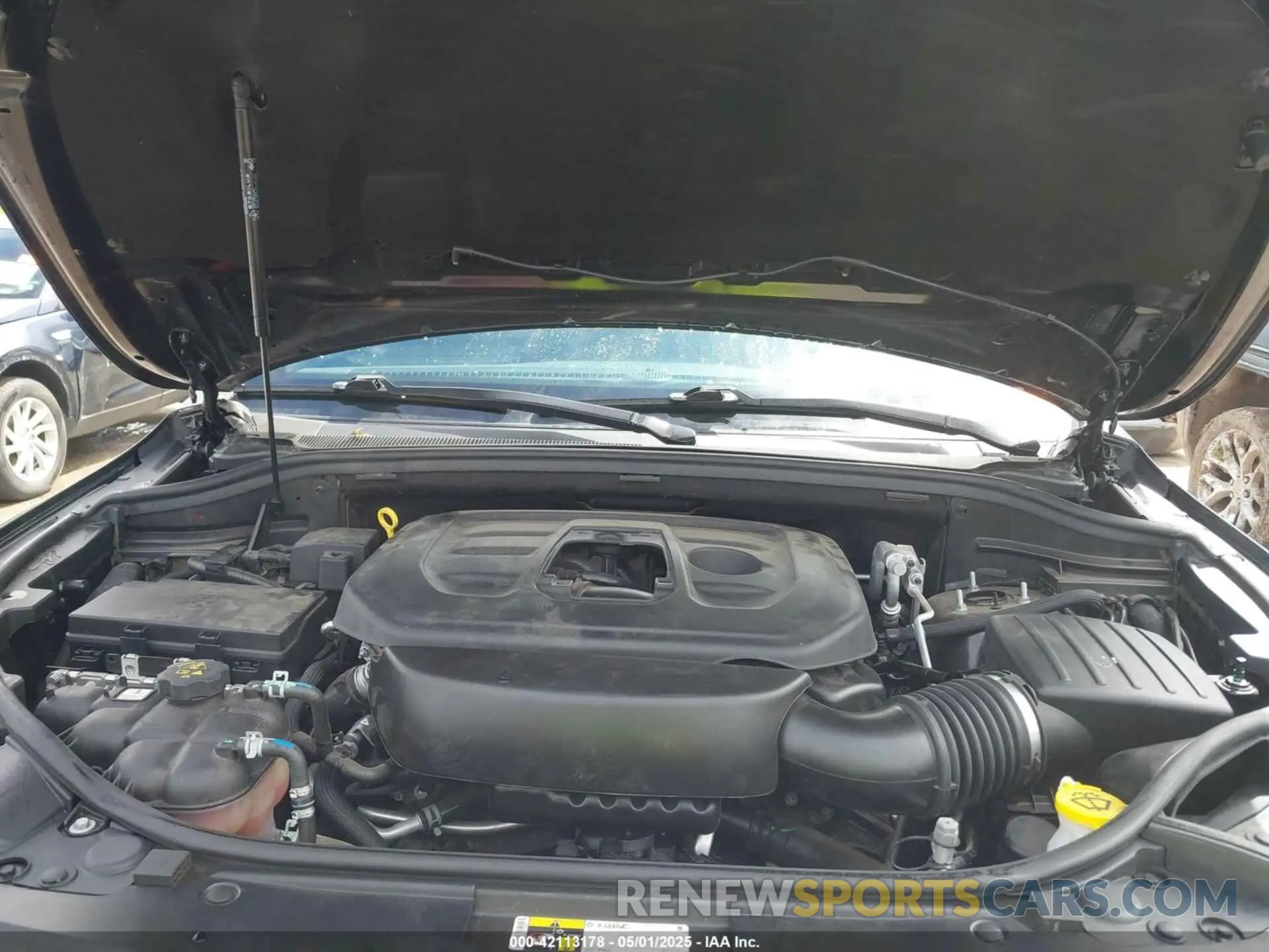 10 Photograph of a damaged car 1C4RJFBG4MC537914 JEEP GRAND CHEROKEE 2021