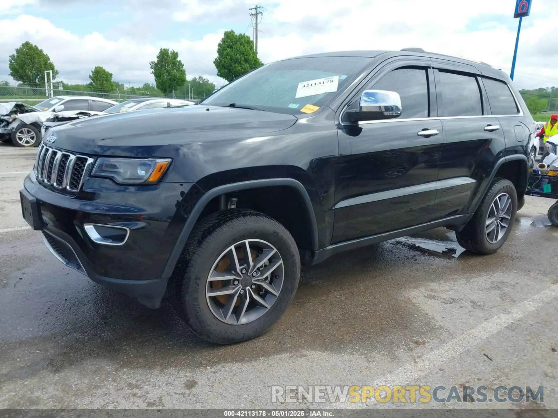 2 Photograph of a damaged car 1C4RJFBG4MC537914 JEEP GRAND CHEROKEE 2021