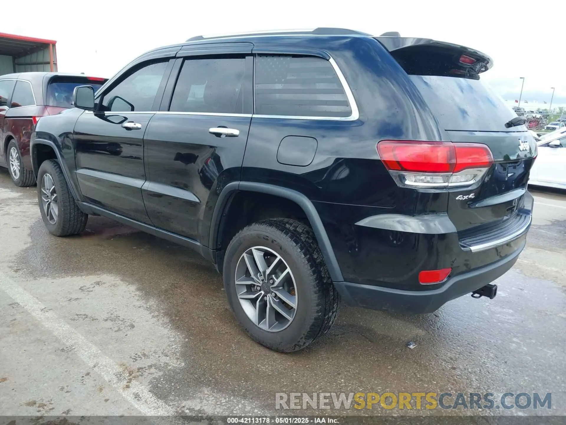 3 Photograph of a damaged car 1C4RJFBG4MC537914 JEEP GRAND CHEROKEE 2021