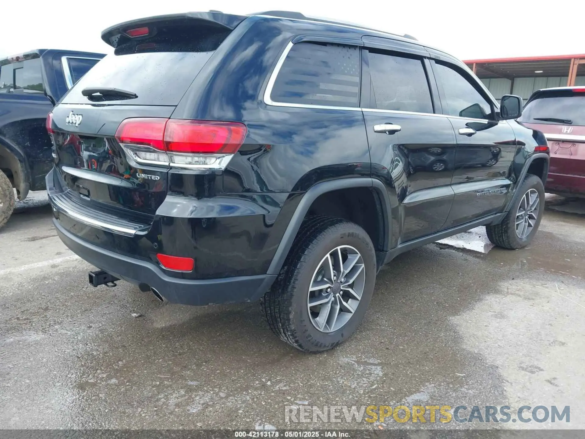 4 Photograph of a damaged car 1C4RJFBG4MC537914 JEEP GRAND CHEROKEE 2021