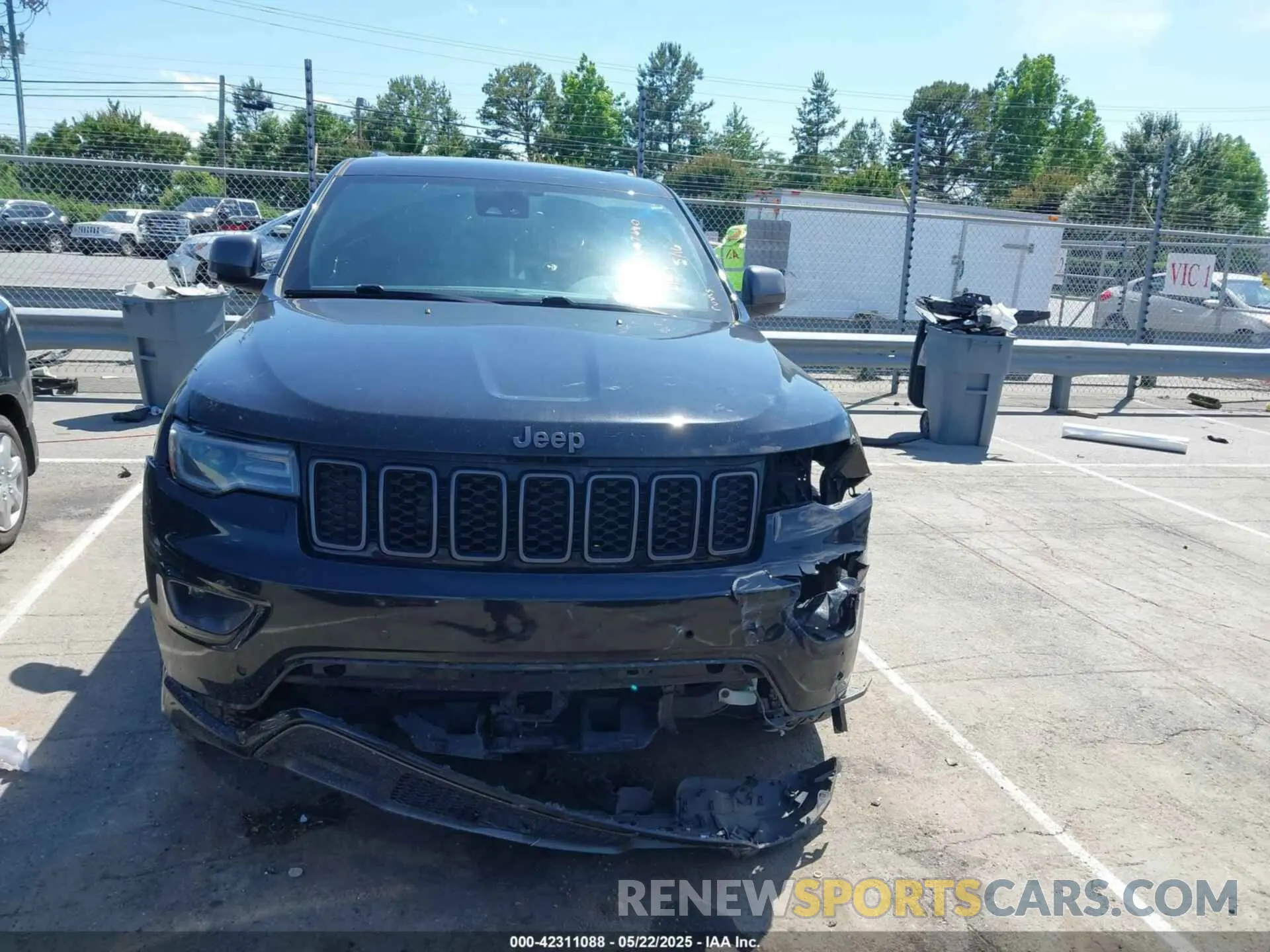 12 Photograph of a damaged car 1C4RJFBG4MC666557 JEEP GRAND CHEROKEE 2021