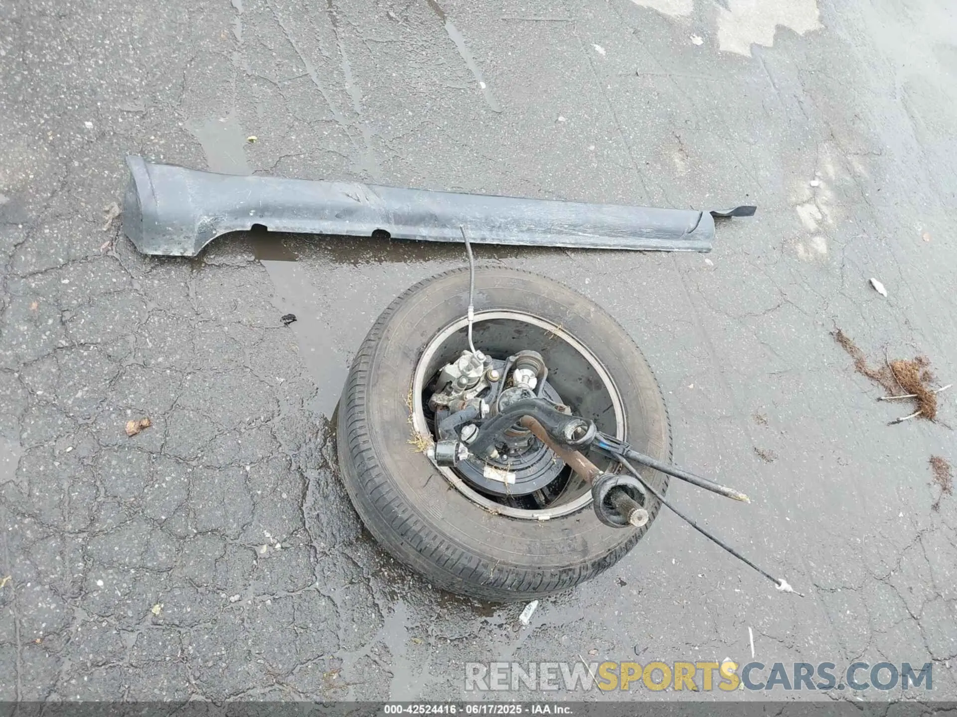 12 Photograph of a damaged car 1C4RJFBG4MC754895 JEEP GRAND CHEROKEE 2021