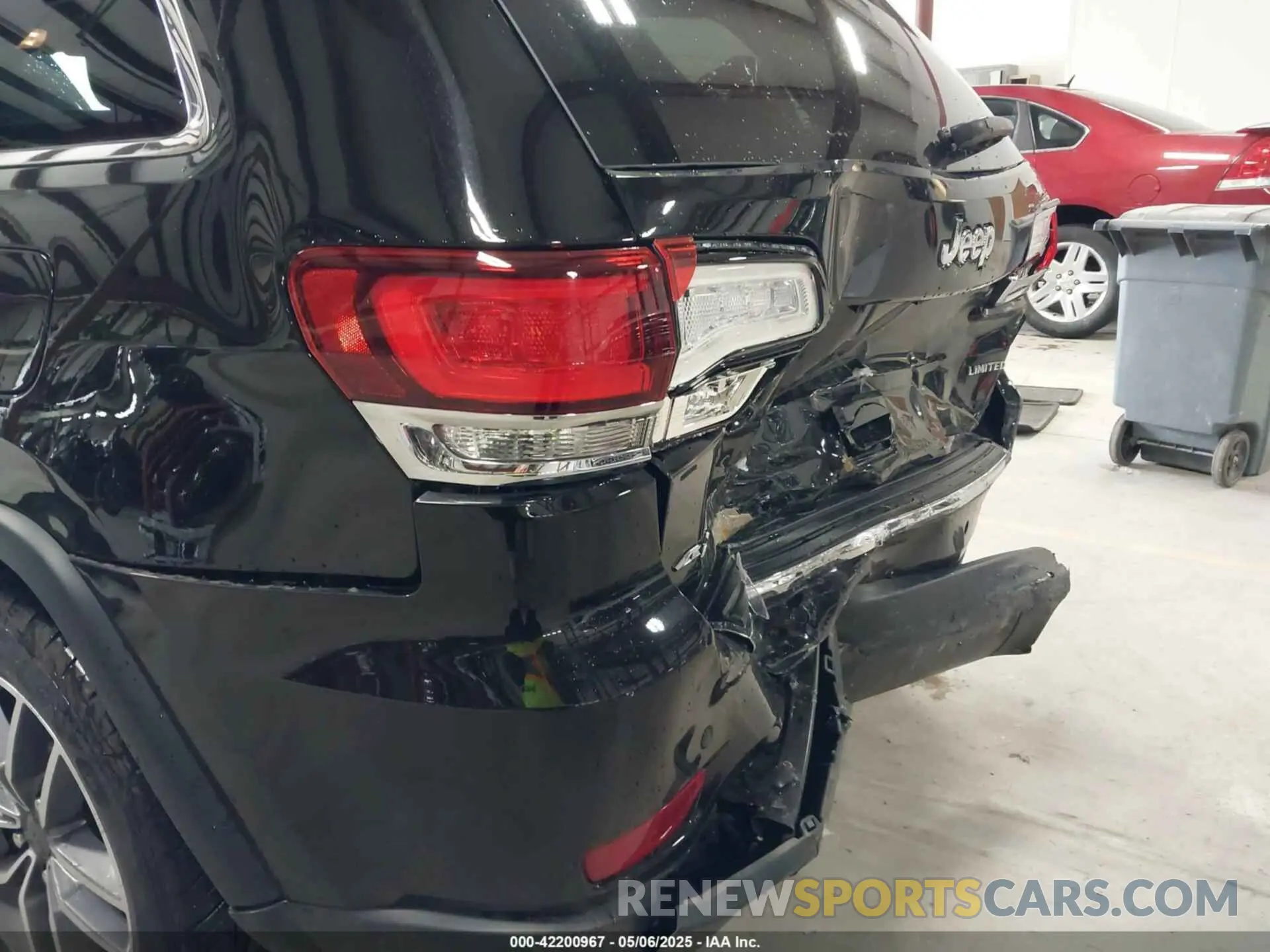 6 Photograph of a damaged car 1C4RJFBG4MC808700 JEEP GRAND CHEROKEE 2021