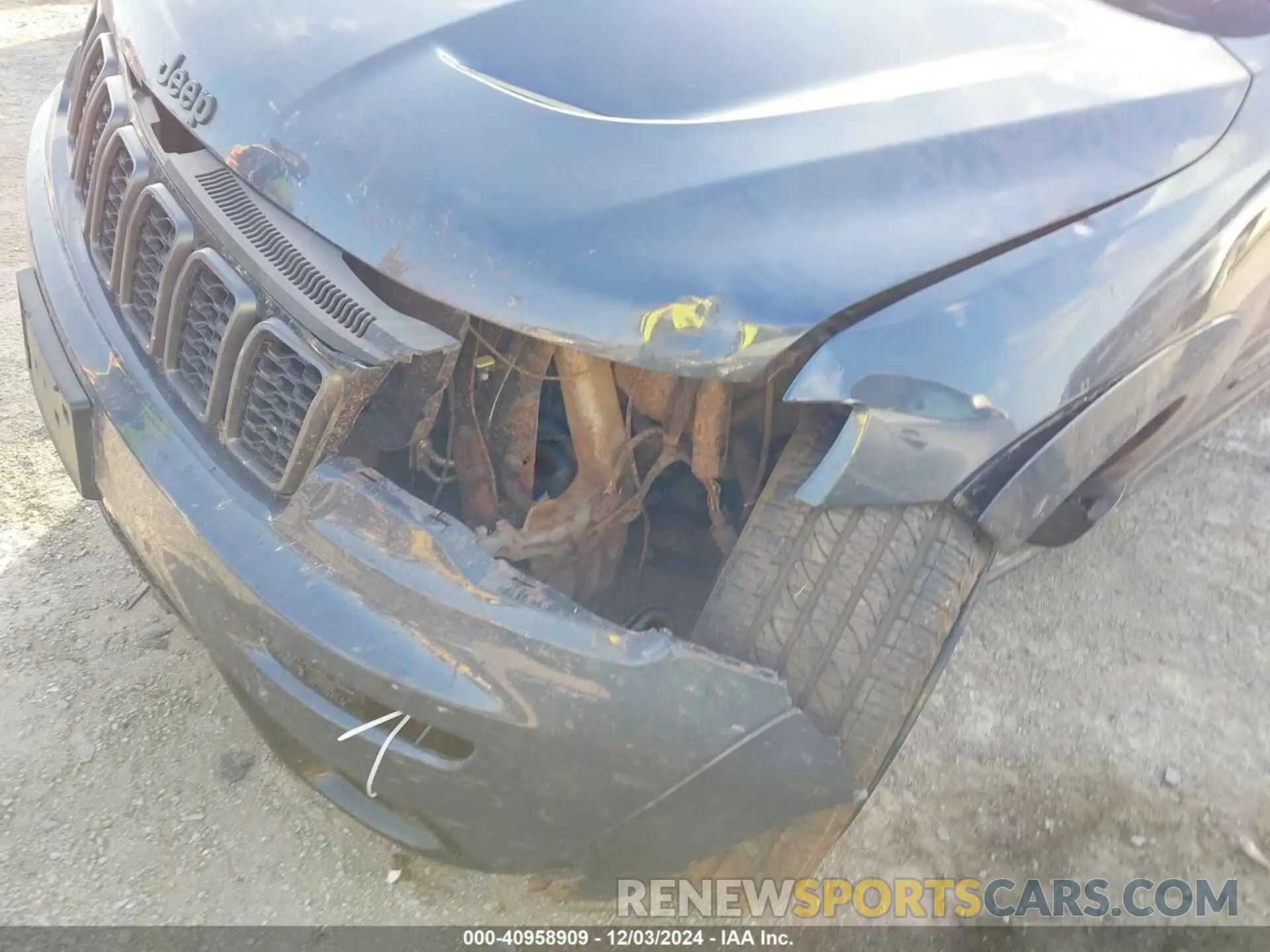 6 Photograph of a damaged car 1C4RJFBG5MC827059 JEEP GRAND CHEROKEE 2021