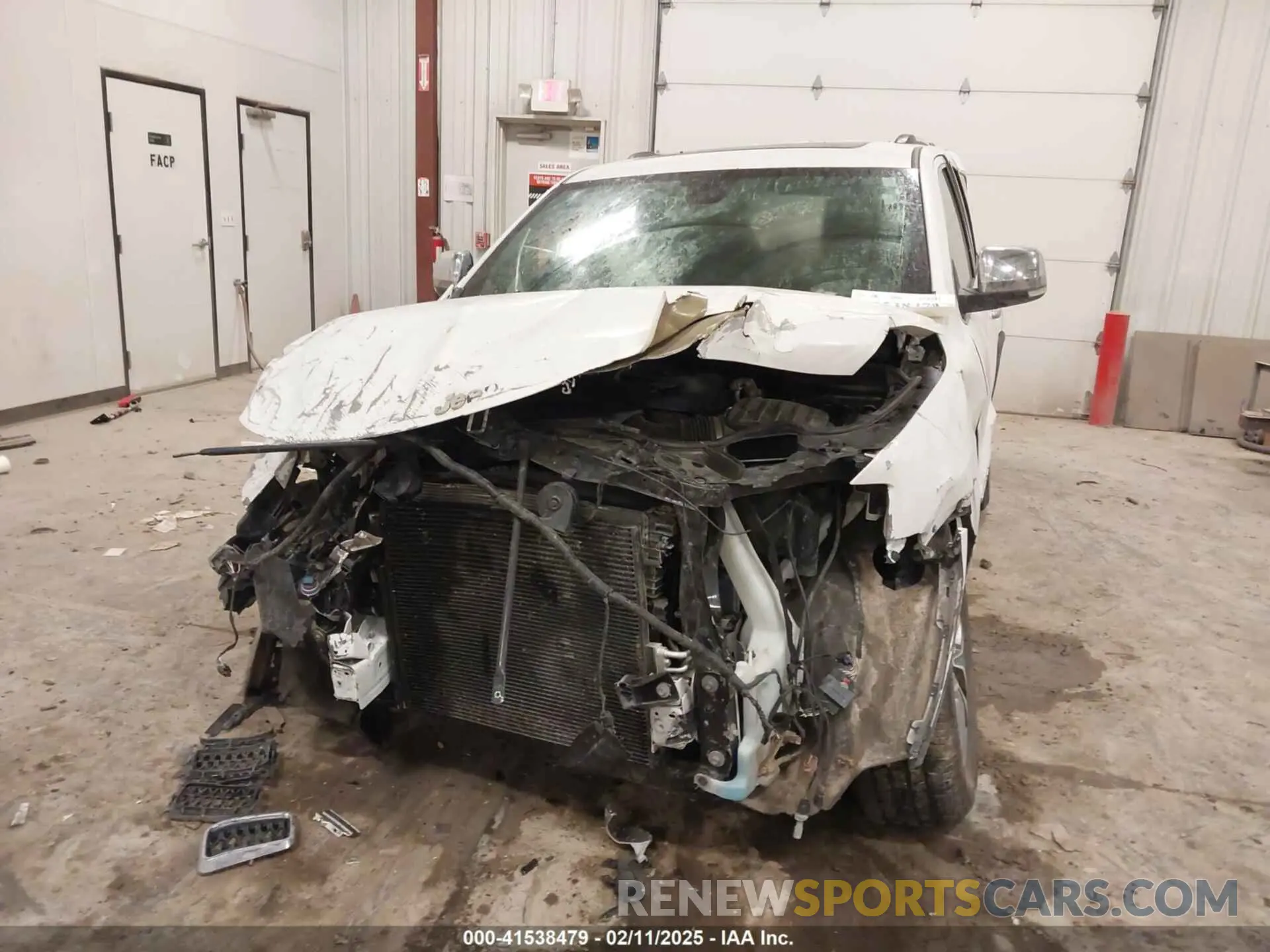 6 Photograph of a damaged car 1C4RJFBG5MC857128 JEEP GRAND CHEROKEE 2021