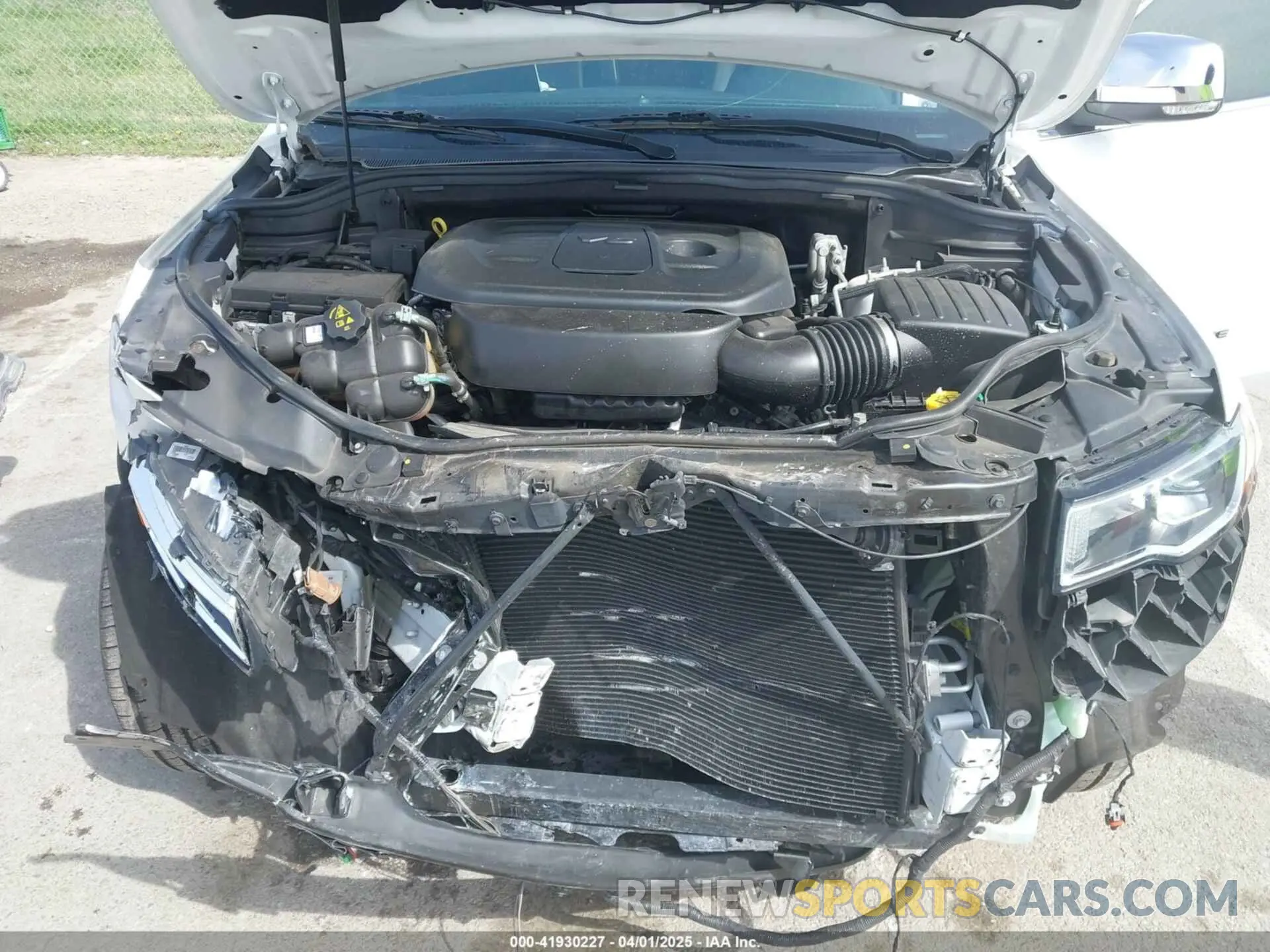 10 Photograph of a damaged car 1C4RJFBG6MC583762 JEEP GRAND CHEROKEE 2021