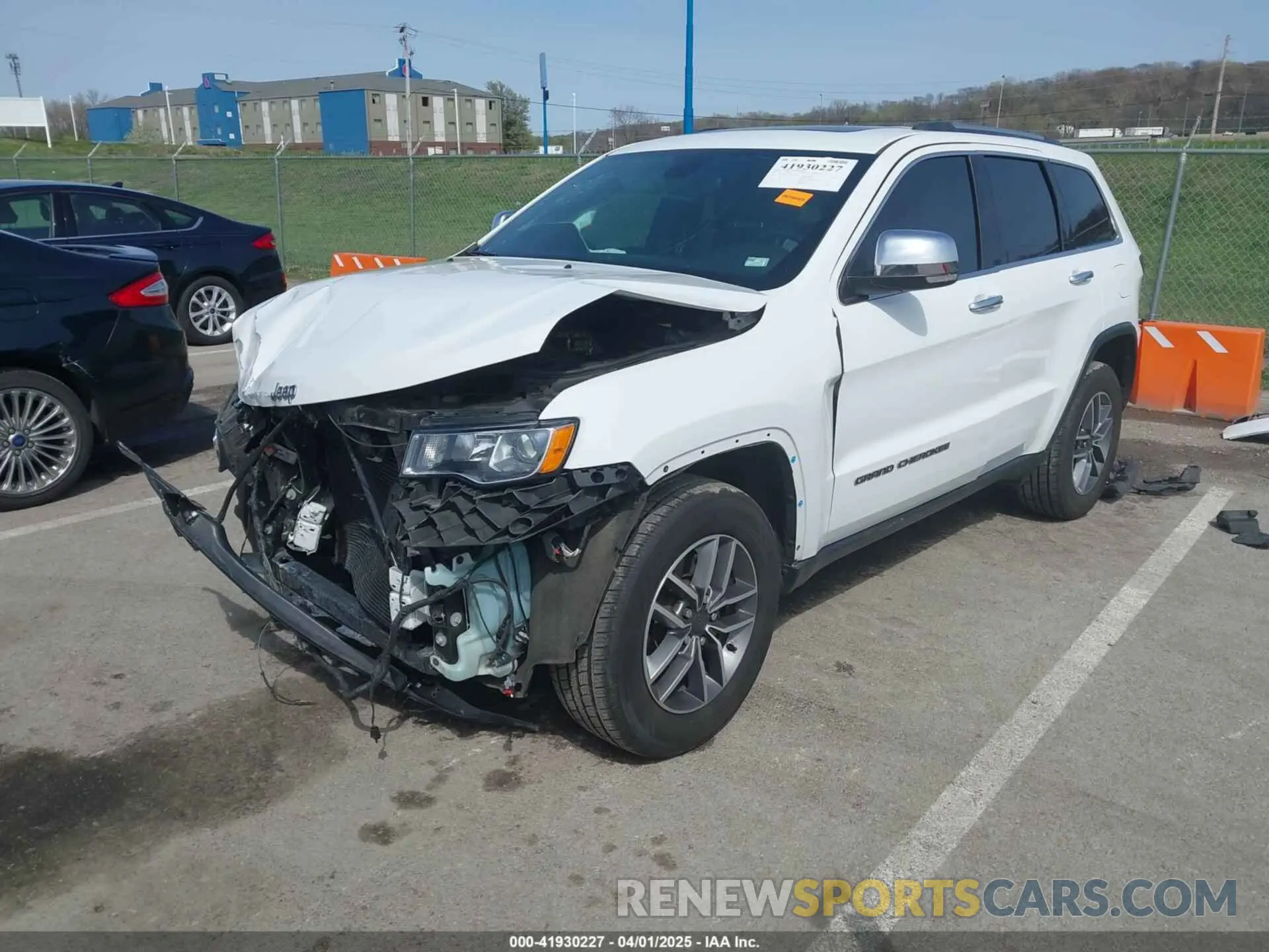 2 Photograph of a damaged car 1C4RJFBG6MC583762 JEEP GRAND CHEROKEE 2021