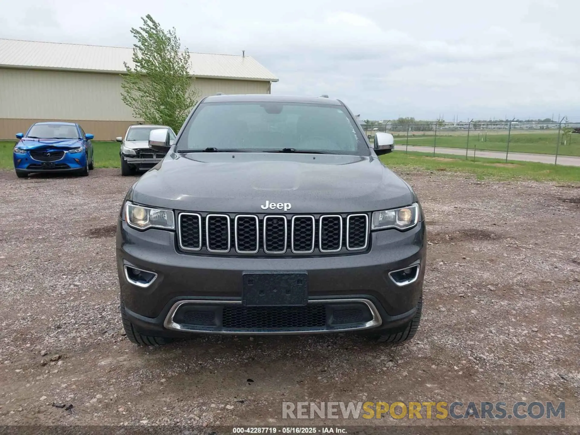 13 Photograph of a damaged car 1C4RJFBG6MC687281 JEEP GRAND CHEROKEE 2021