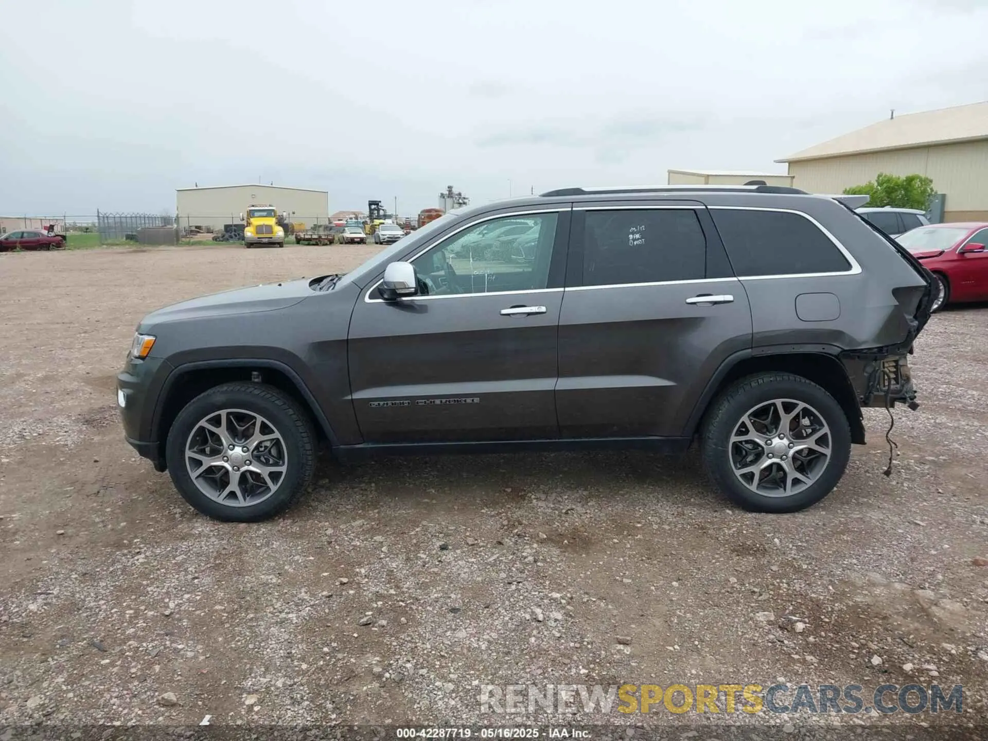 15 Photograph of a damaged car 1C4RJFBG6MC687281 JEEP GRAND CHEROKEE 2021