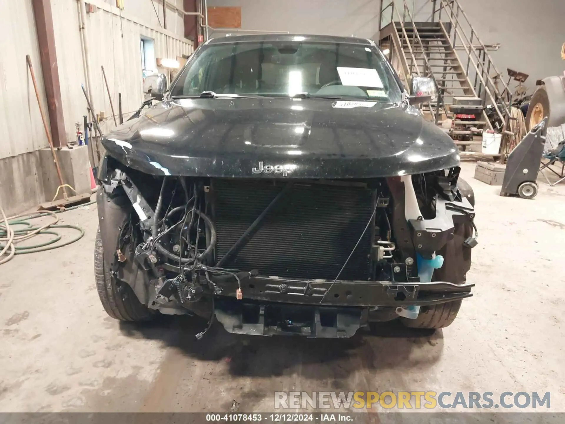 13 Photograph of a damaged car 1C4RJFBG6MC749343 JEEP GRAND CHEROKEE 2021