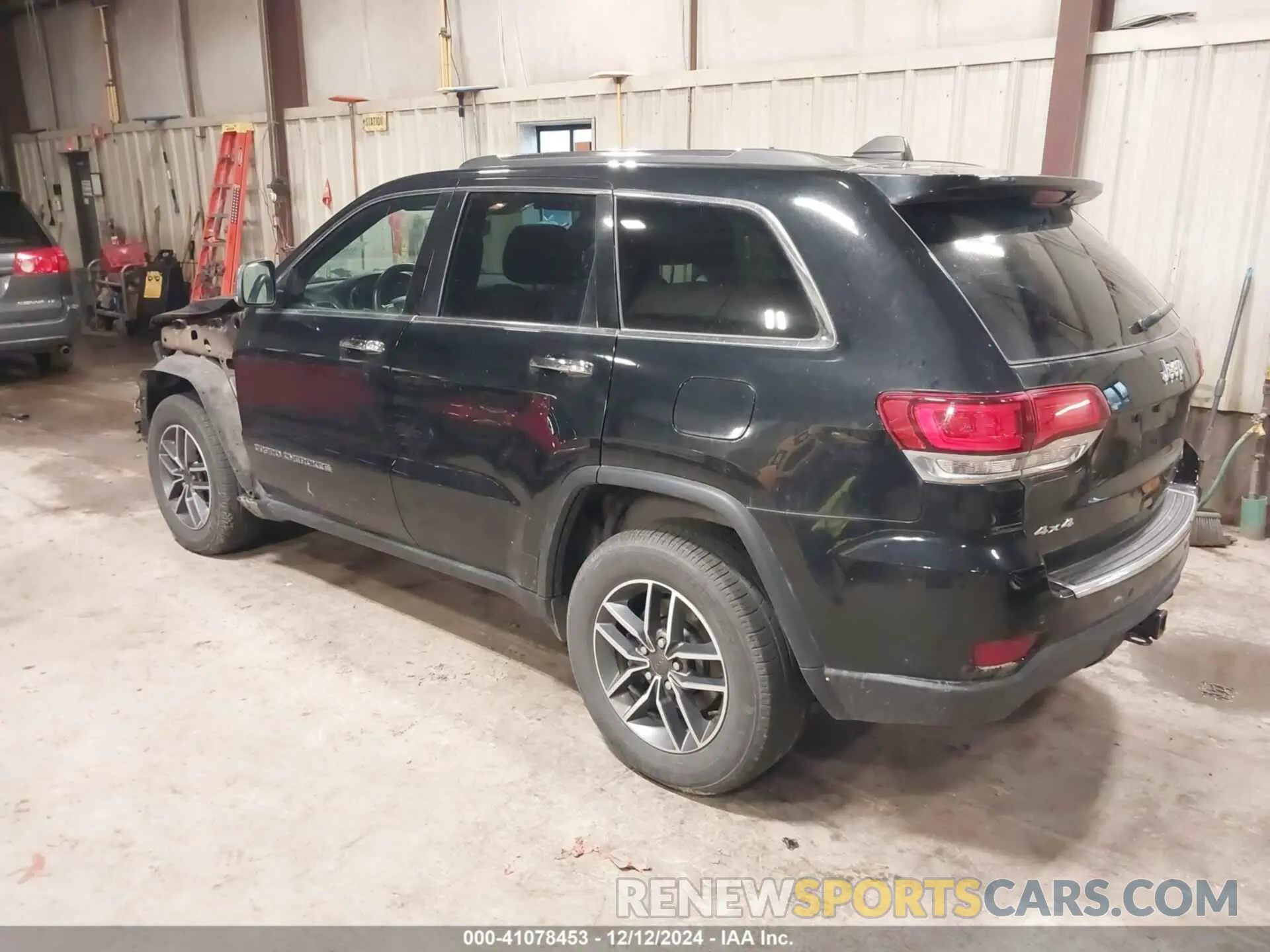 3 Photograph of a damaged car 1C4RJFBG6MC749343 JEEP GRAND CHEROKEE 2021