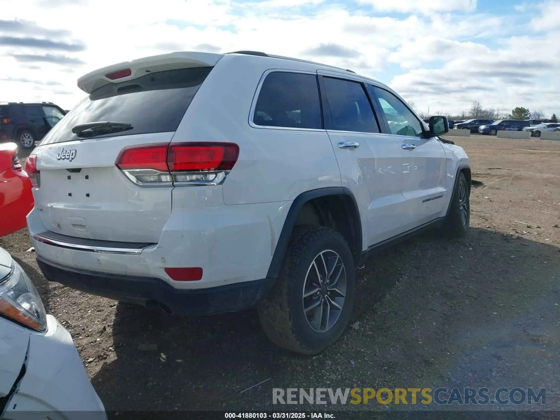 4 Photograph of a damaged car 1C4RJFBG7MC512716 JEEP GRAND CHEROKEE 2021
