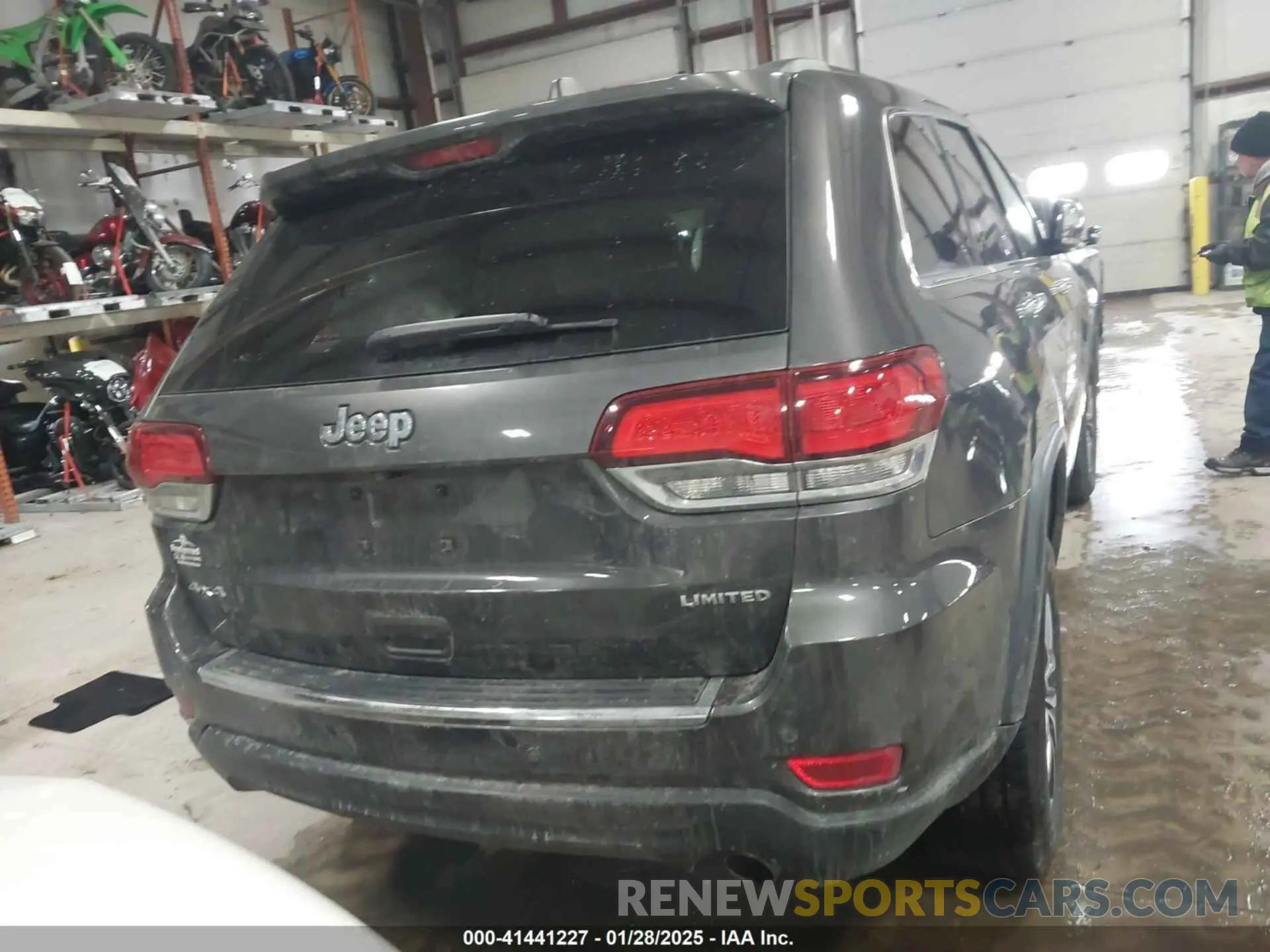 16 Photograph of a damaged car 1C4RJFBG7MC513588 JEEP GRAND CHEROKEE 2021