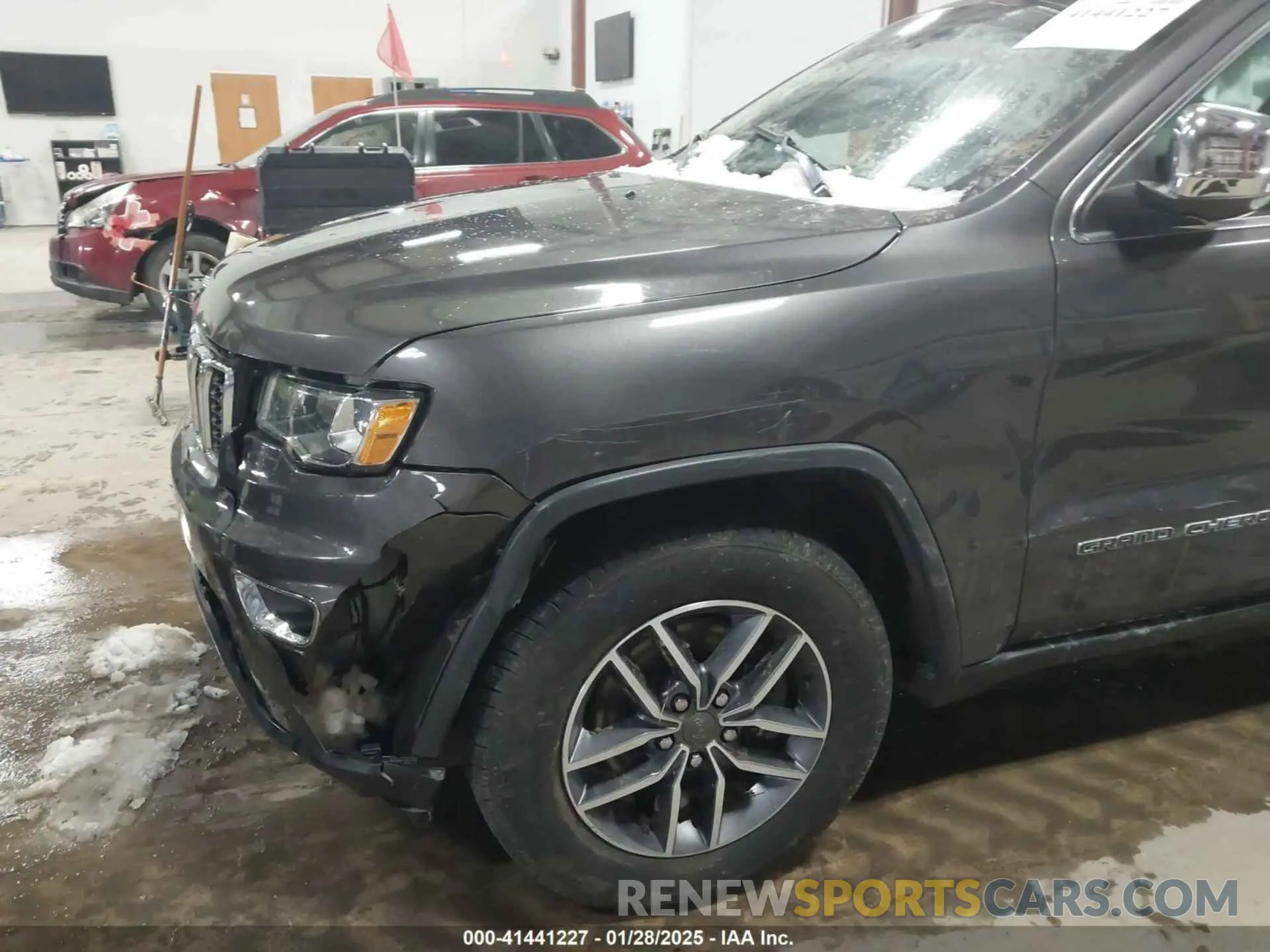 6 Photograph of a damaged car 1C4RJFBG7MC513588 JEEP GRAND CHEROKEE 2021