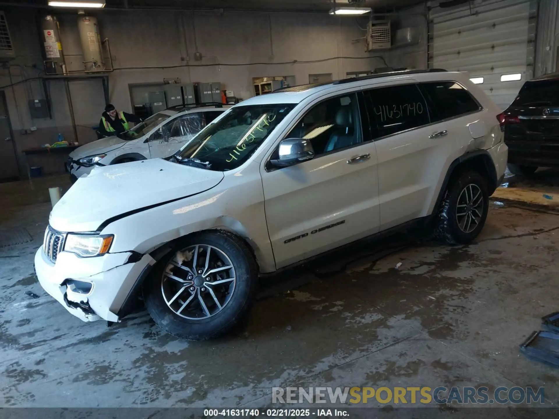 2 Photograph of a damaged car 1C4RJFBG7MC611827 JEEP GRAND CHEROKEE 2021