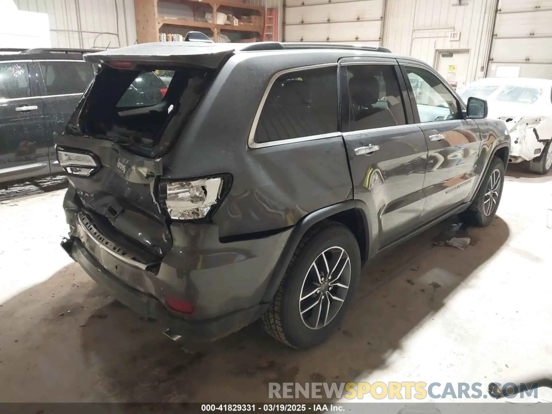 4 Photograph of a damaged car 1C4RJFBG7MC645198 JEEP GRAND CHEROKEE 2021