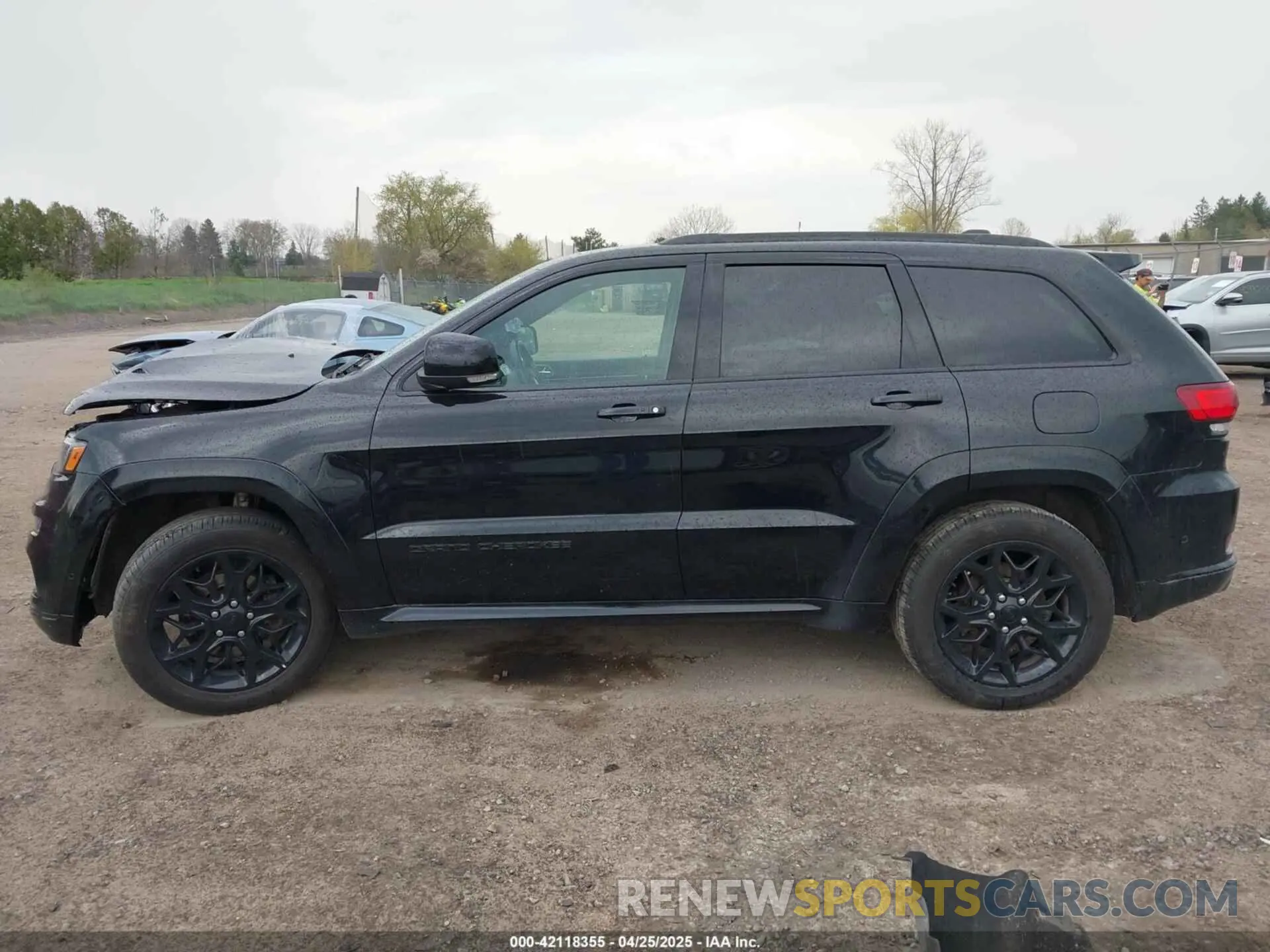 15 Photograph of a damaged car 1C4RJFBG7MC828116 JEEP GRAND CHEROKEE 2021