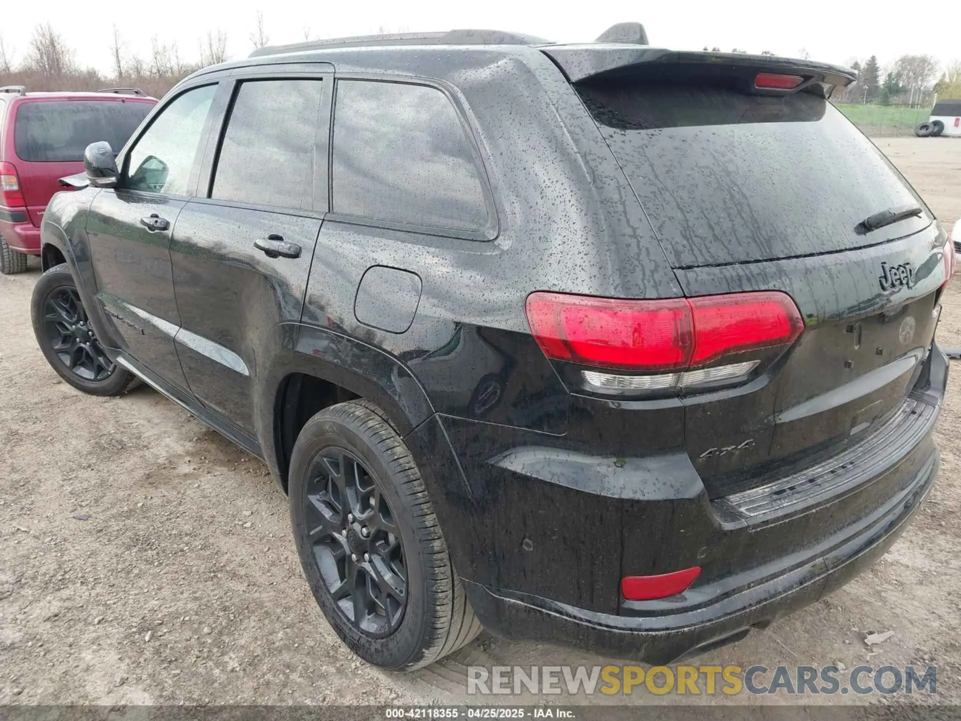 3 Photograph of a damaged car 1C4RJFBG7MC828116 JEEP GRAND CHEROKEE 2021