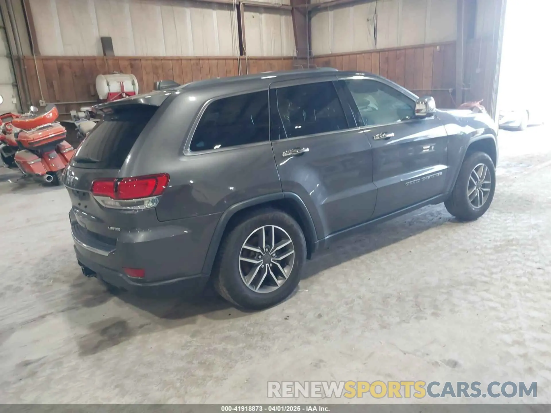 4 Photograph of a damaged car 1C4RJFBG8MC503264 JEEP GRAND CHEROKEE 2021