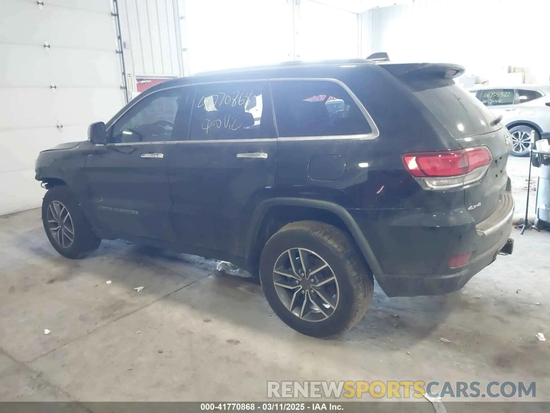 3 Photograph of a damaged car 1C4RJFBG8MC509792 JEEP GRAND CHEROKEE 2021