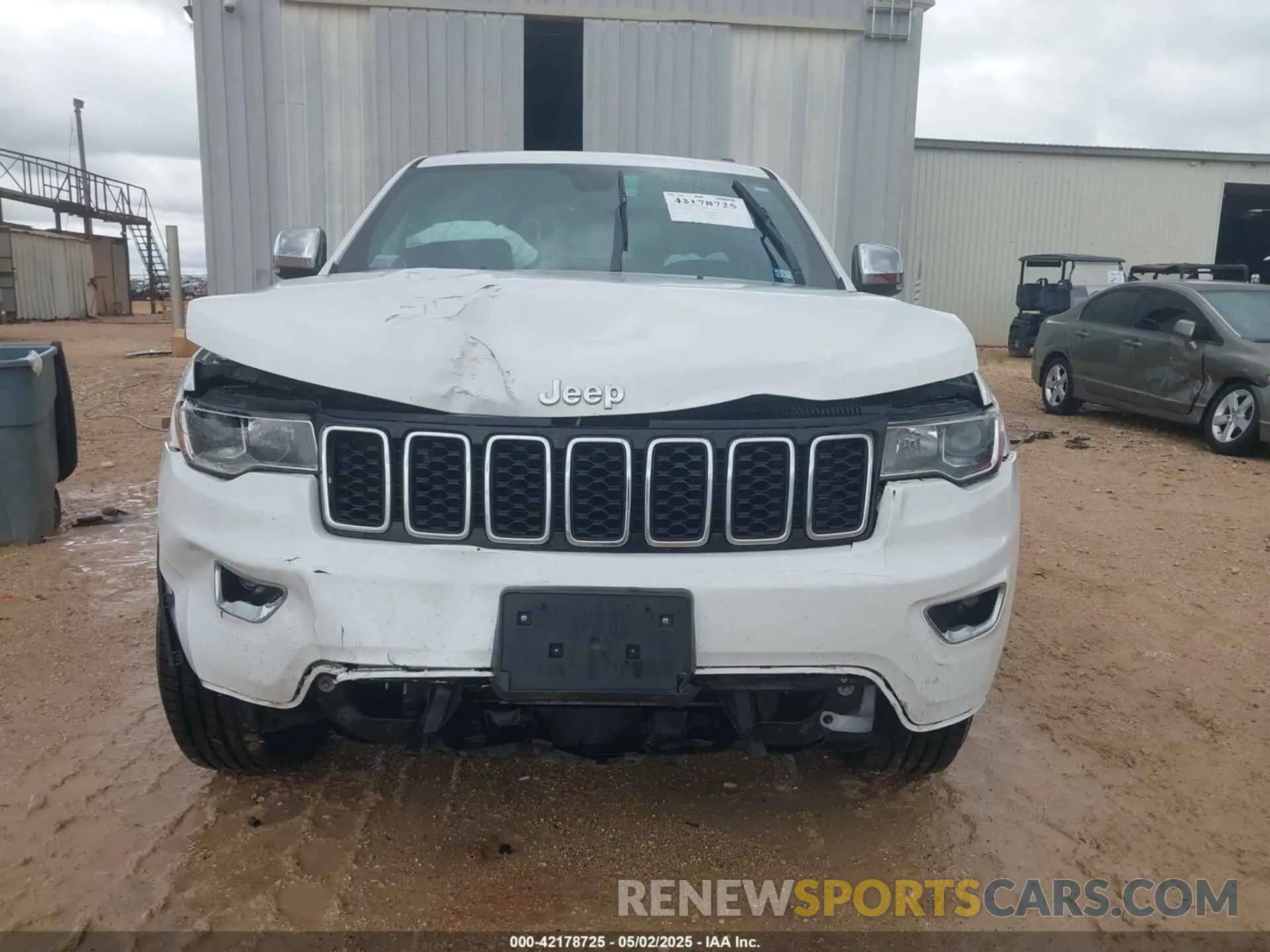 12 Photograph of a damaged car 1C4RJFBG8MC628068 JEEP GRAND CHEROKEE 2021