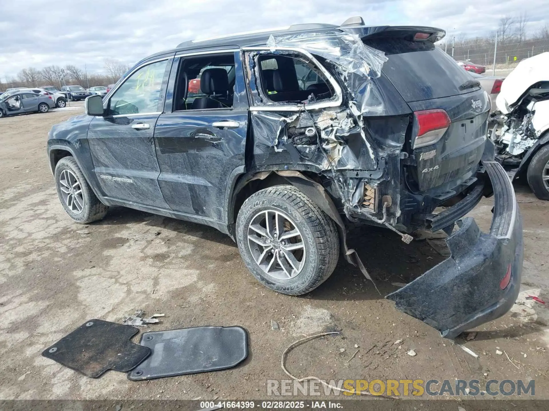 3 Photograph of a damaged car 1C4RJFBG8MC646652 JEEP GRAND CHEROKEE 2021