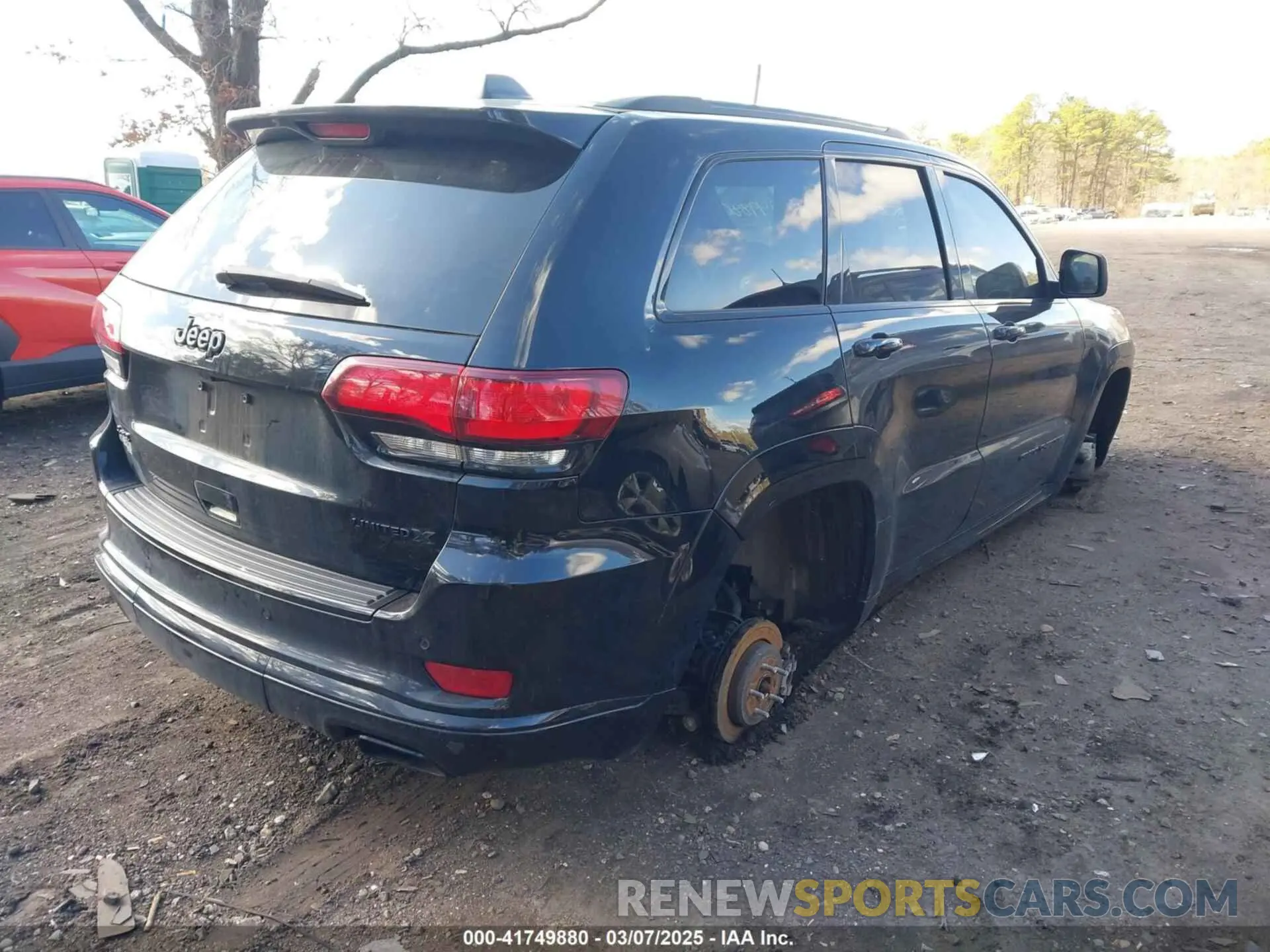 4 Photograph of a damaged car 1C4RJFBG9MC651276 JEEP GRAND CHEROKEE 2021