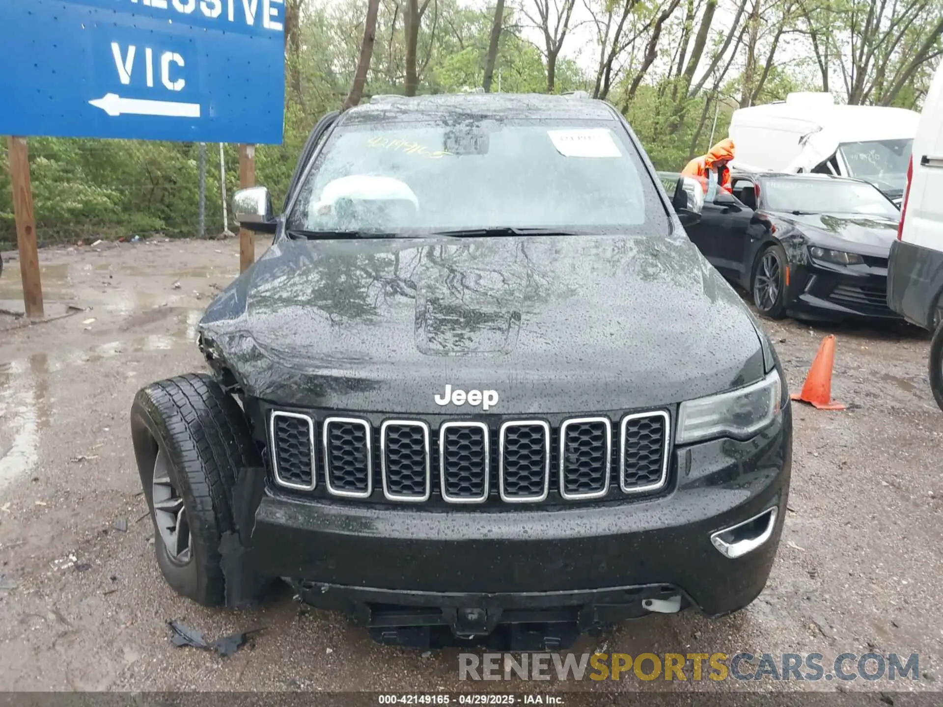 12 Photograph of a damaged car 1C4RJFBG9MC779517 JEEP GRAND CHEROKEE 2021