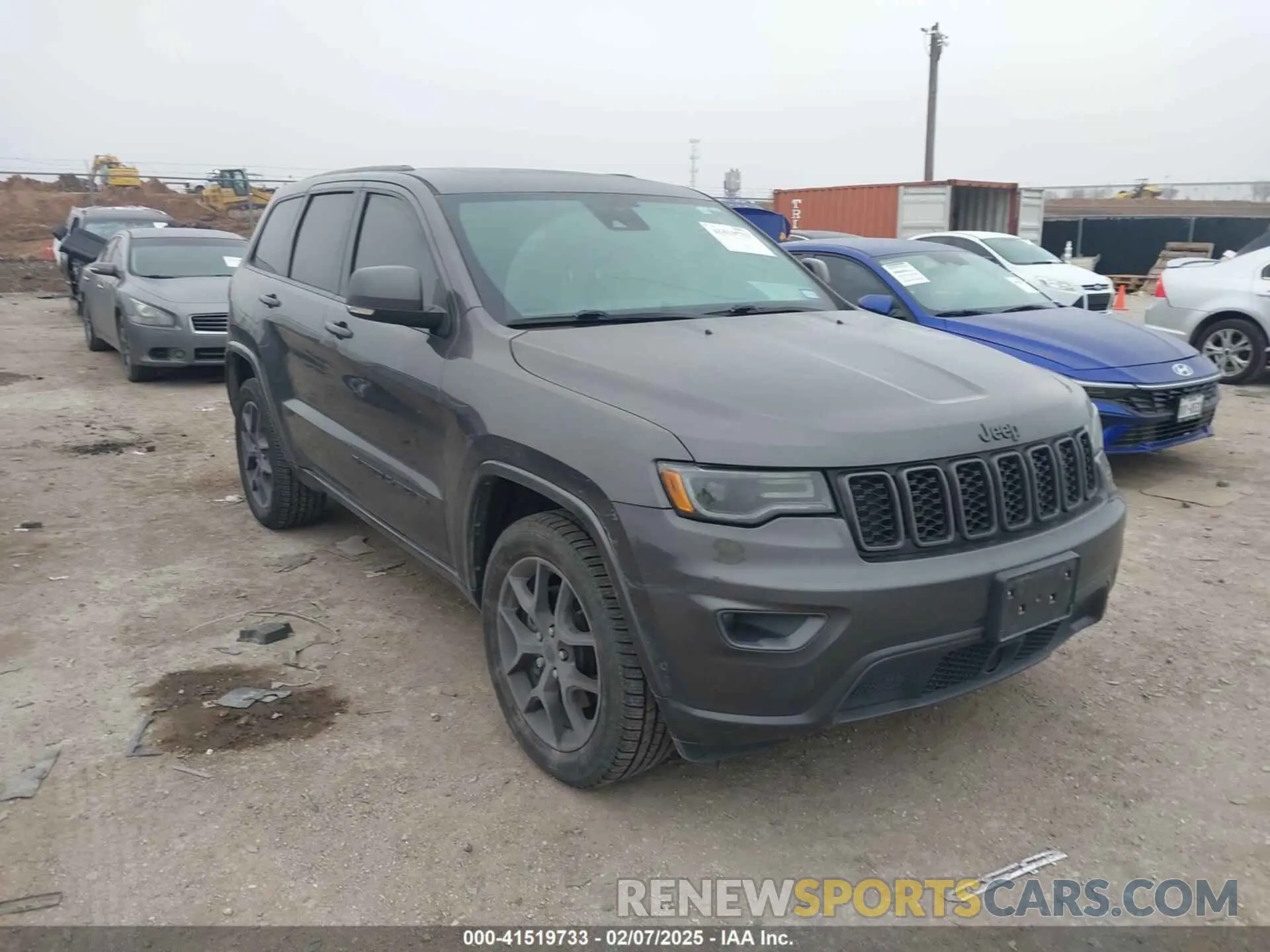 1 Photograph of a damaged car 1C4RJFBGXMC621817 JEEP GRAND CHEROKEE 2021