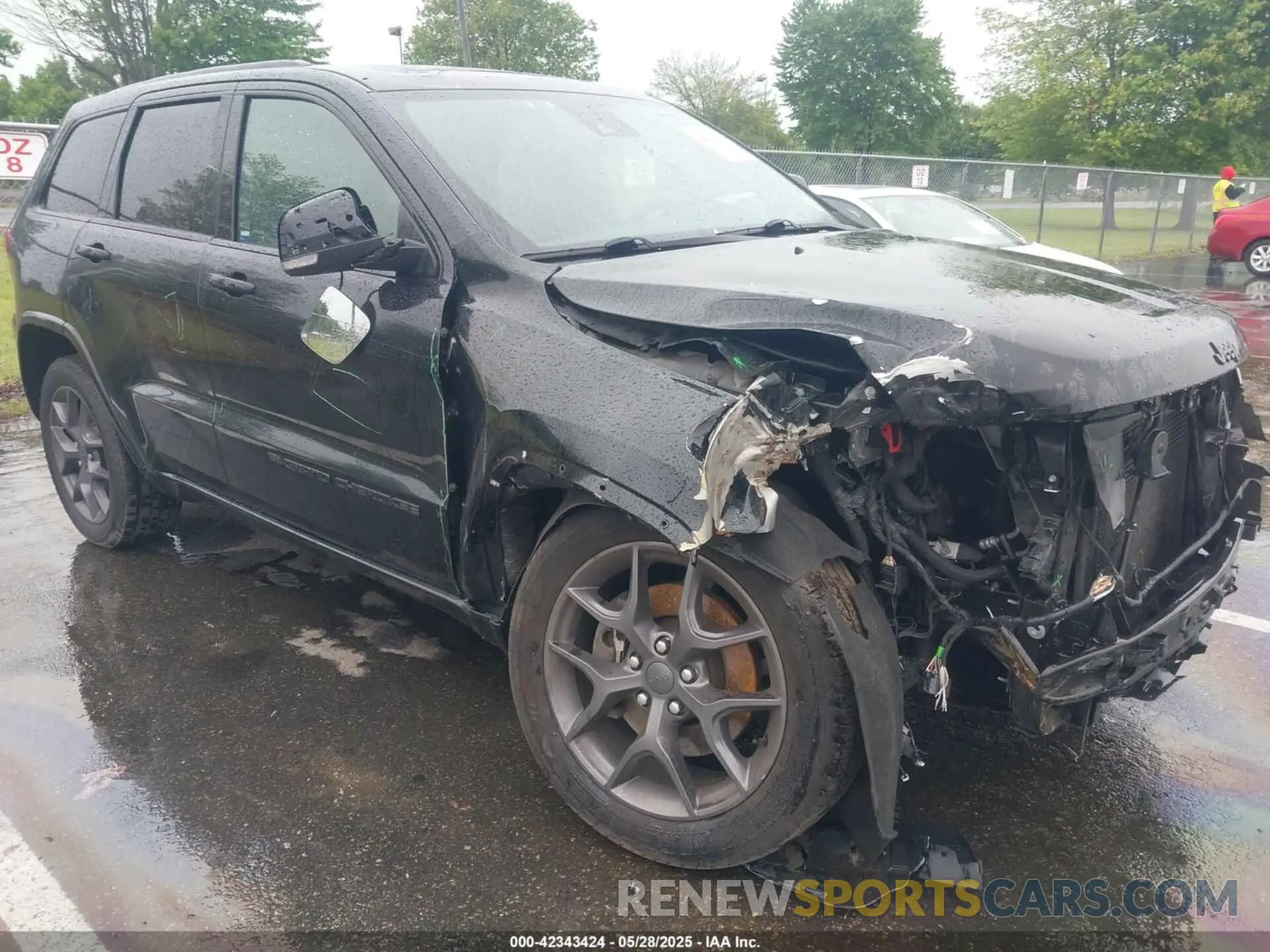 6 Photograph of a damaged car 1C4RJFBGXMC637709 JEEP GRAND CHEROKEE 2021