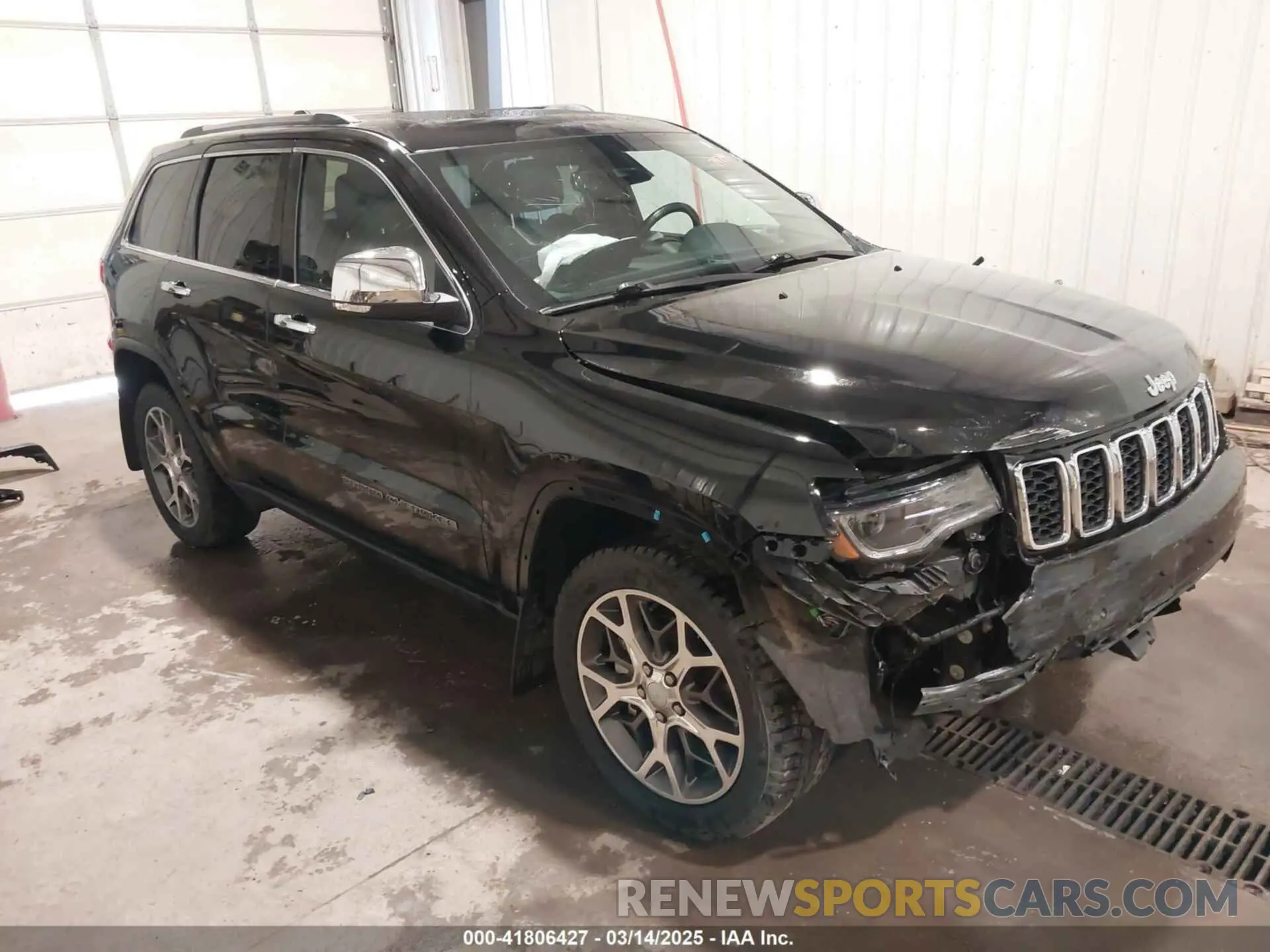 1 Photograph of a damaged car 1C4RJFBGXMC709346 JEEP GRAND CHEROKEE 2021