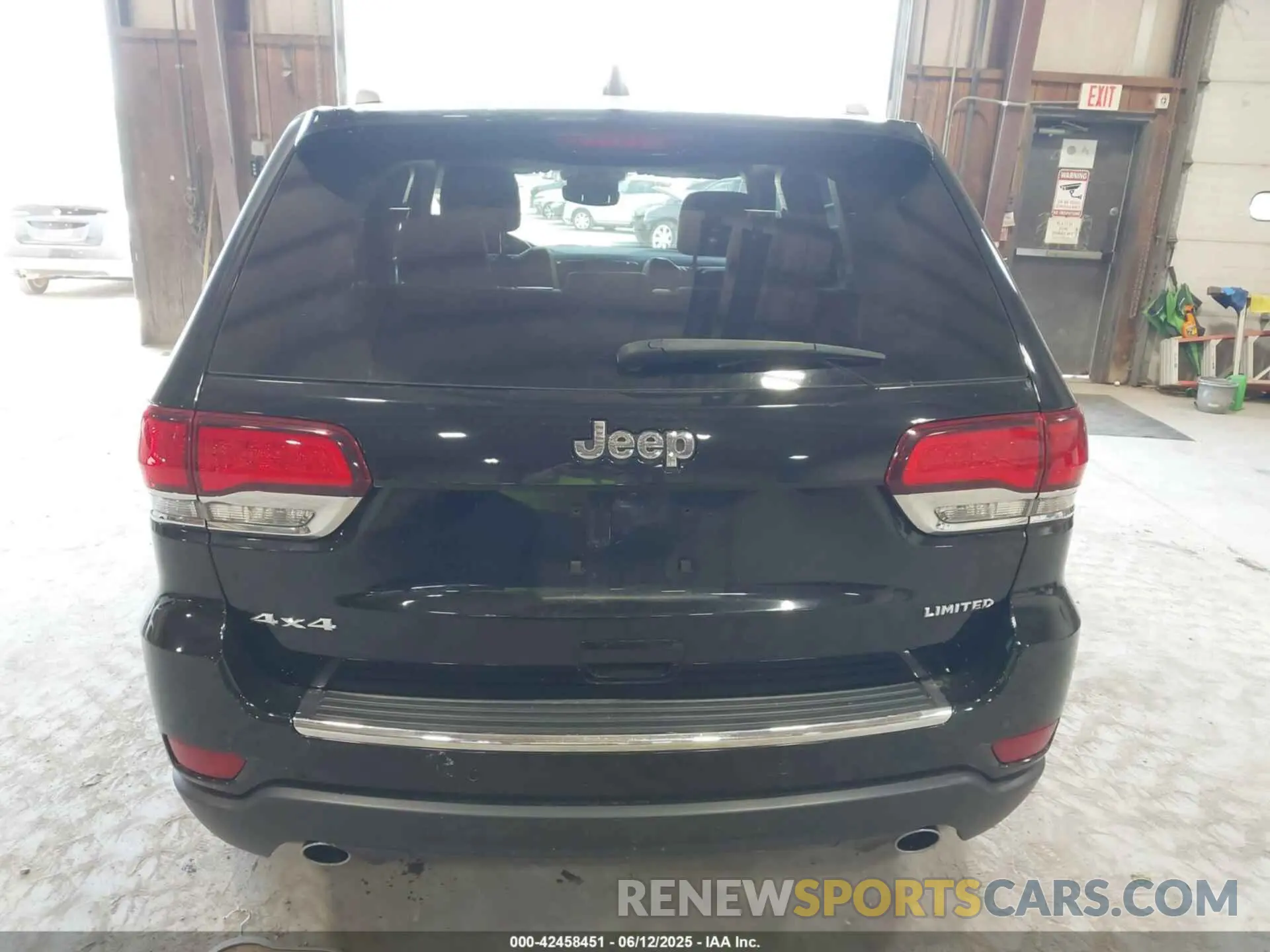 16 Photograph of a damaged car 1C4RJFBT0MC891152 JEEP GRAND CHEROKEE 2021