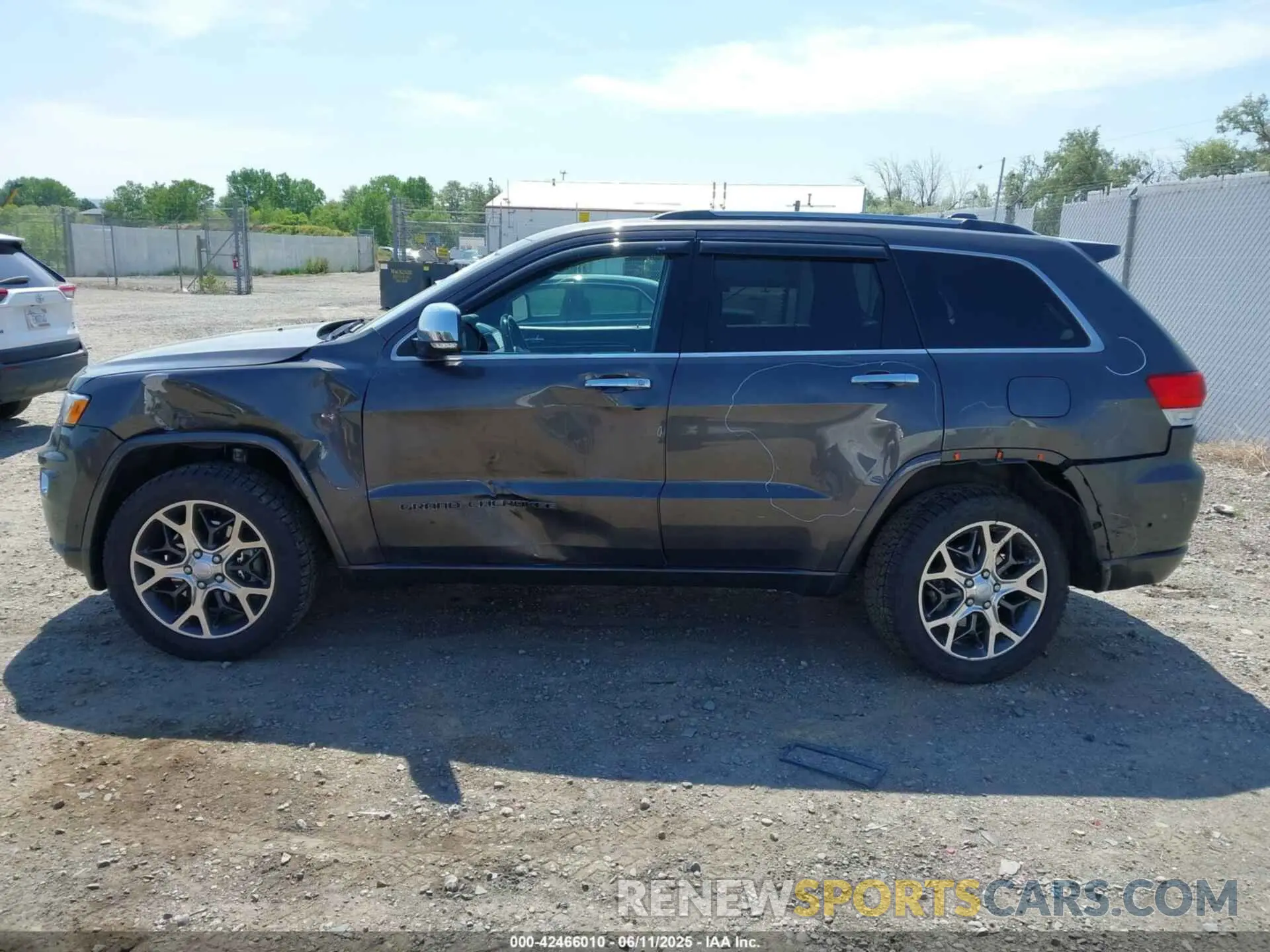 15 Photograph of a damaged car 1C4RJFCG1MC668233 JEEP GRAND CHEROKEE 2021