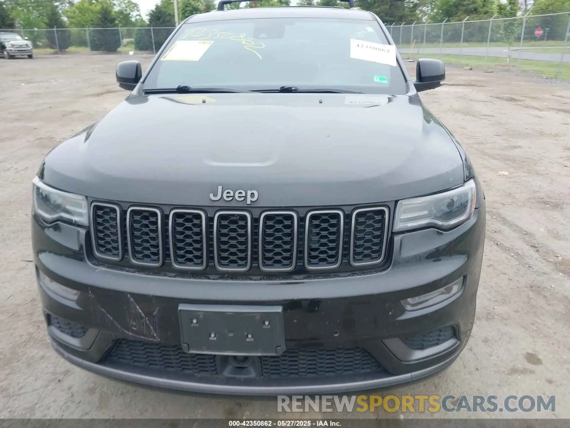 13 Photograph of a damaged car 1C4RJFCGXMC550116 JEEP GRAND CHEROKEE 2021