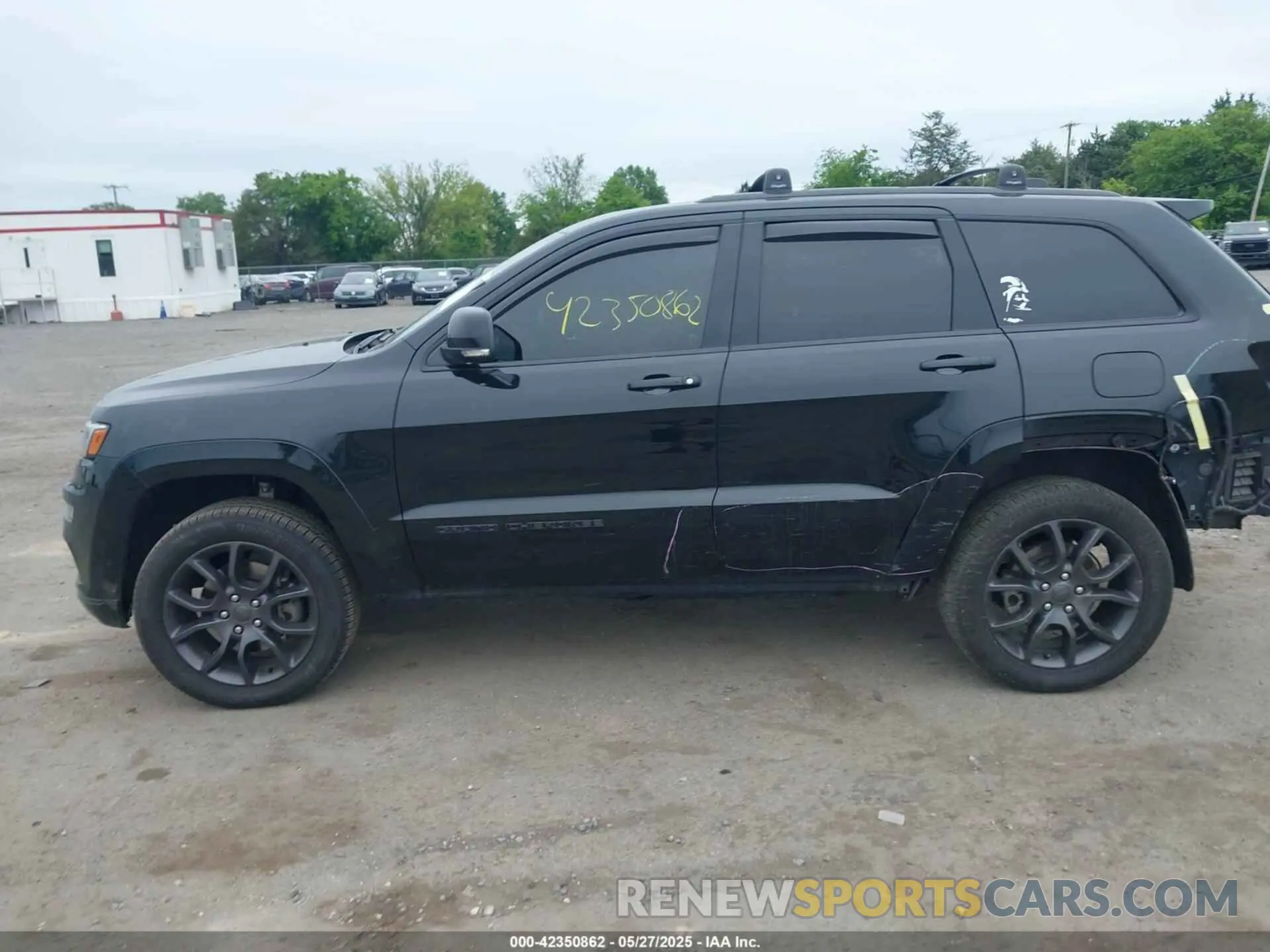 15 Photograph of a damaged car 1C4RJFCGXMC550116 JEEP GRAND CHEROKEE 2021
