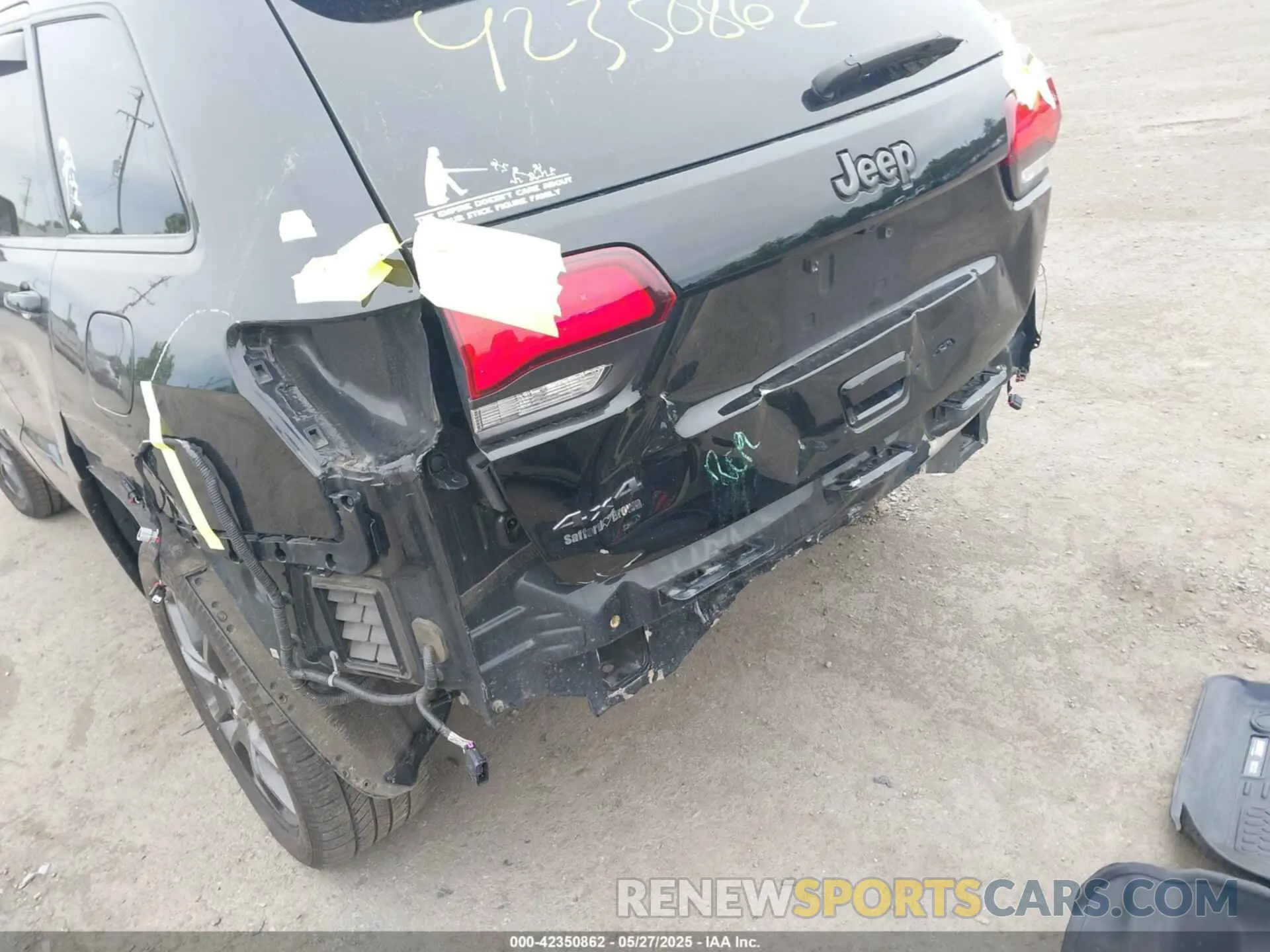 6 Photograph of a damaged car 1C4RJFCGXMC550116 JEEP GRAND CHEROKEE 2021