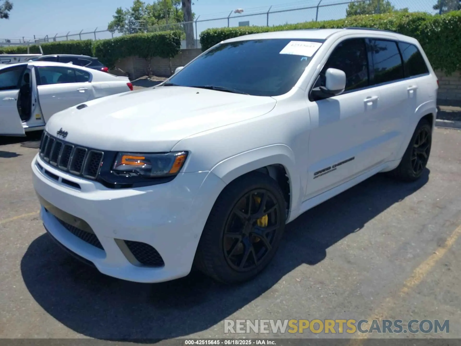 2 Photograph of a damaged car 1C4RJFN91MC884002 JEEP GRAND CHEROKEE 2021