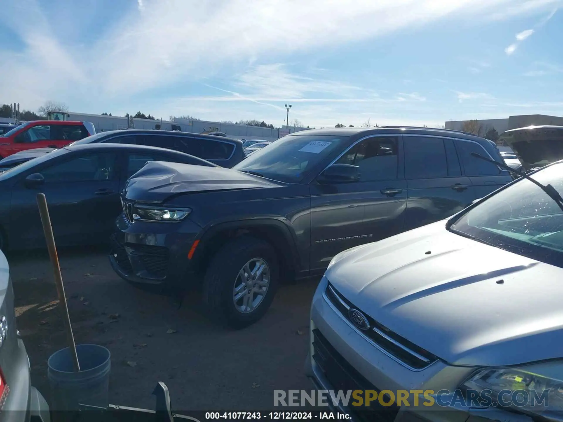 2 Photograph of a damaged car 1C4RJGAGXN8589401 JEEP GRAND CHEROKEE 2022