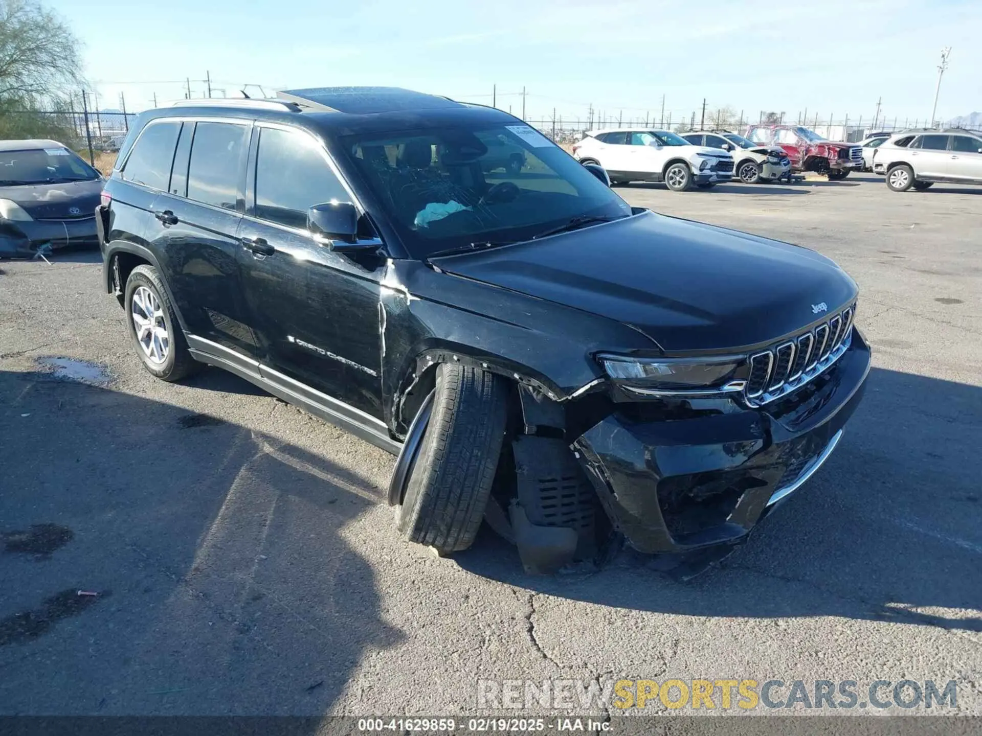 1 Photograph of a damaged car 1C4RJGBG6N8591855 JEEP GRAND CHEROKEE 2022