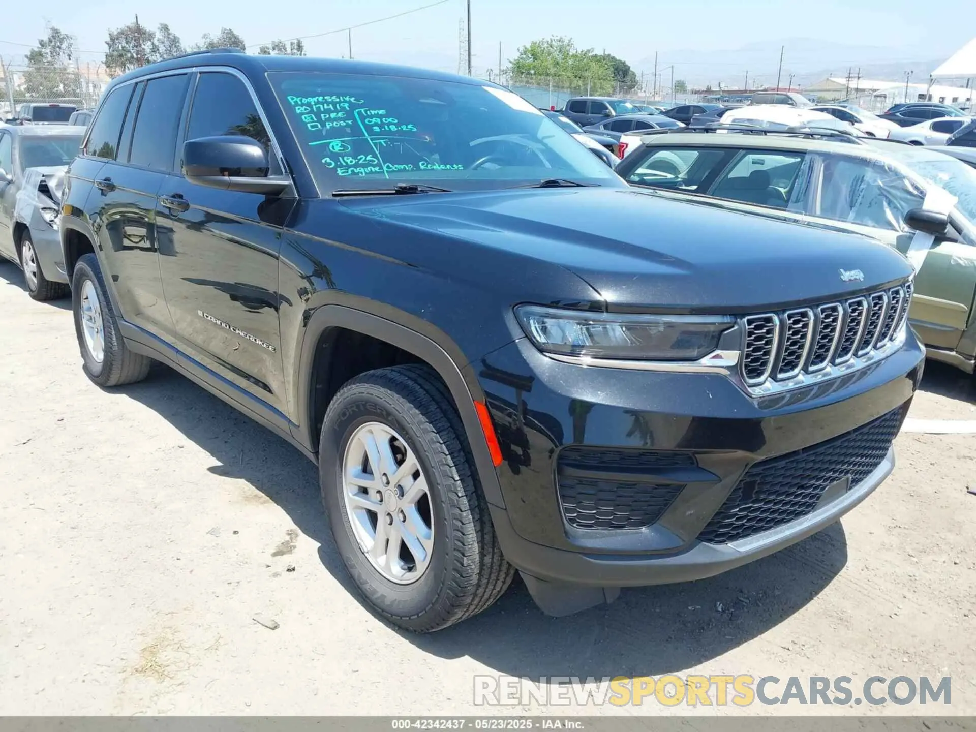 1 Photograph of a damaged car 1C4RJHAG6N8572407 JEEP GRAND CHEROKEE 2022